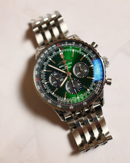 Breitling Navitimer 1 B01 Chronograph 46 Full Steel Green Dial (Full-Set/Mint)