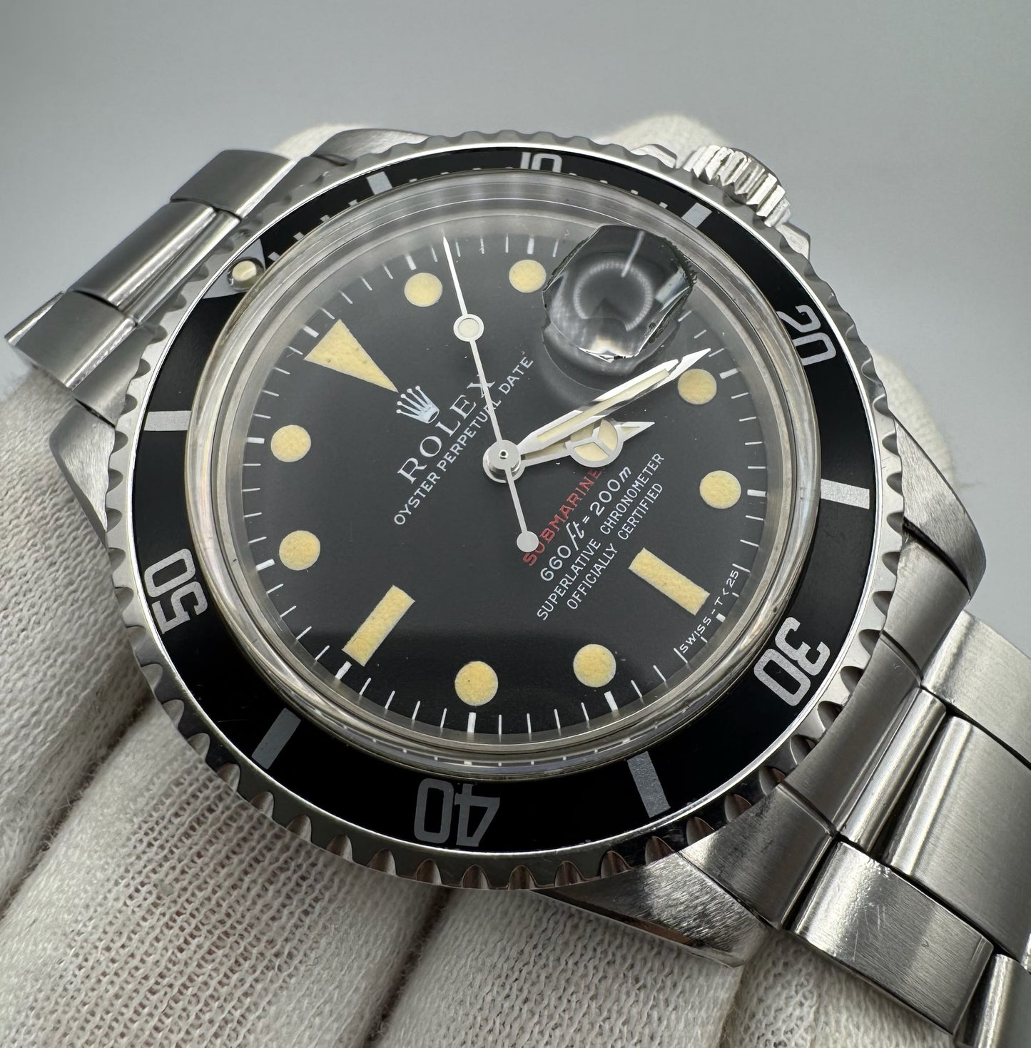 Rolex Submariner Date 1680 Red Yellow Patina 1970 (Full-Set/Unpolished)