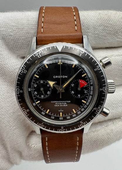 Croton Aviator Sea Diver Chronograph Manual Winding Yellow Patina Broad Arrow Hands Faded Bezel 1960s (Unpolished)