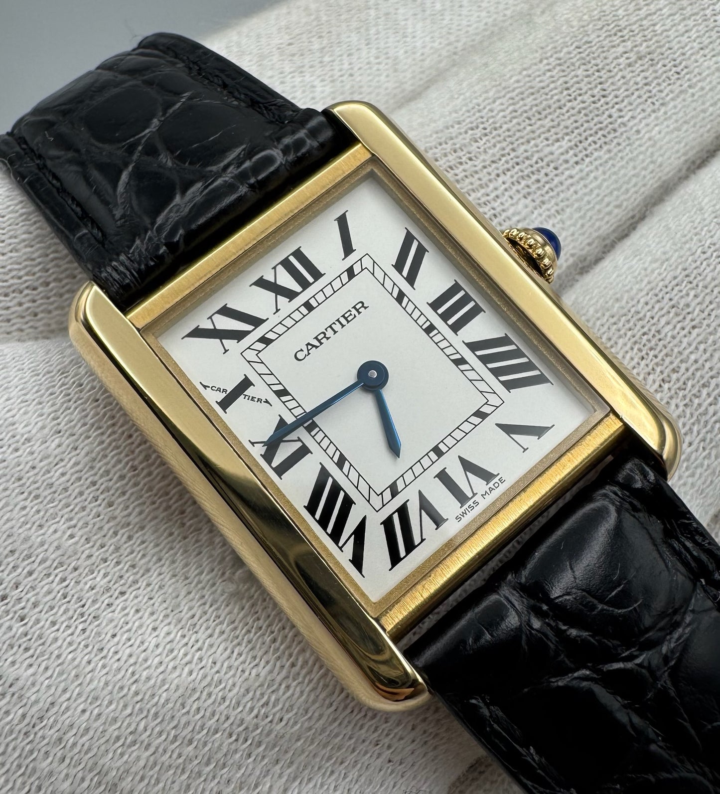 Cartier Tank Solo Medium Size Yellow Gold (Box)