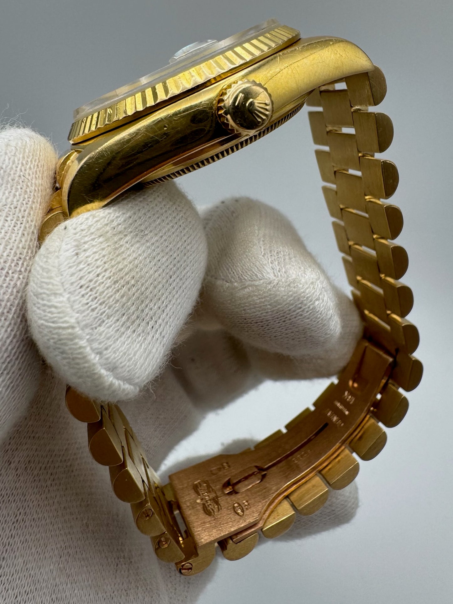 Rolex Day-Date 36 Full Yellow Gold White Cream Dial Roman Numerals 1985 (Serviced)