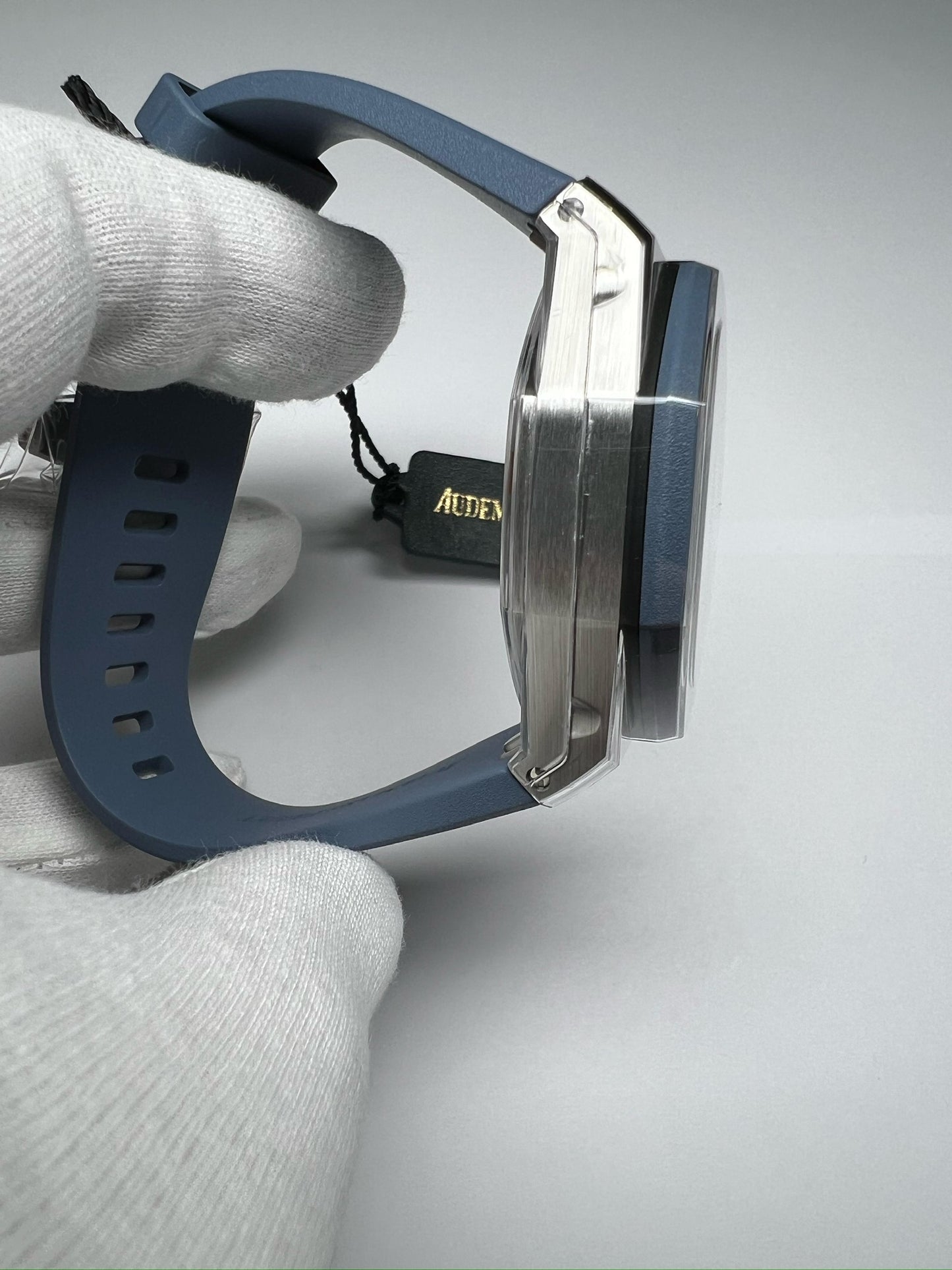 Audemars Piguet Royal Oak Offshore 43 Blue Dial 2025 (Full-Set/Unworn)