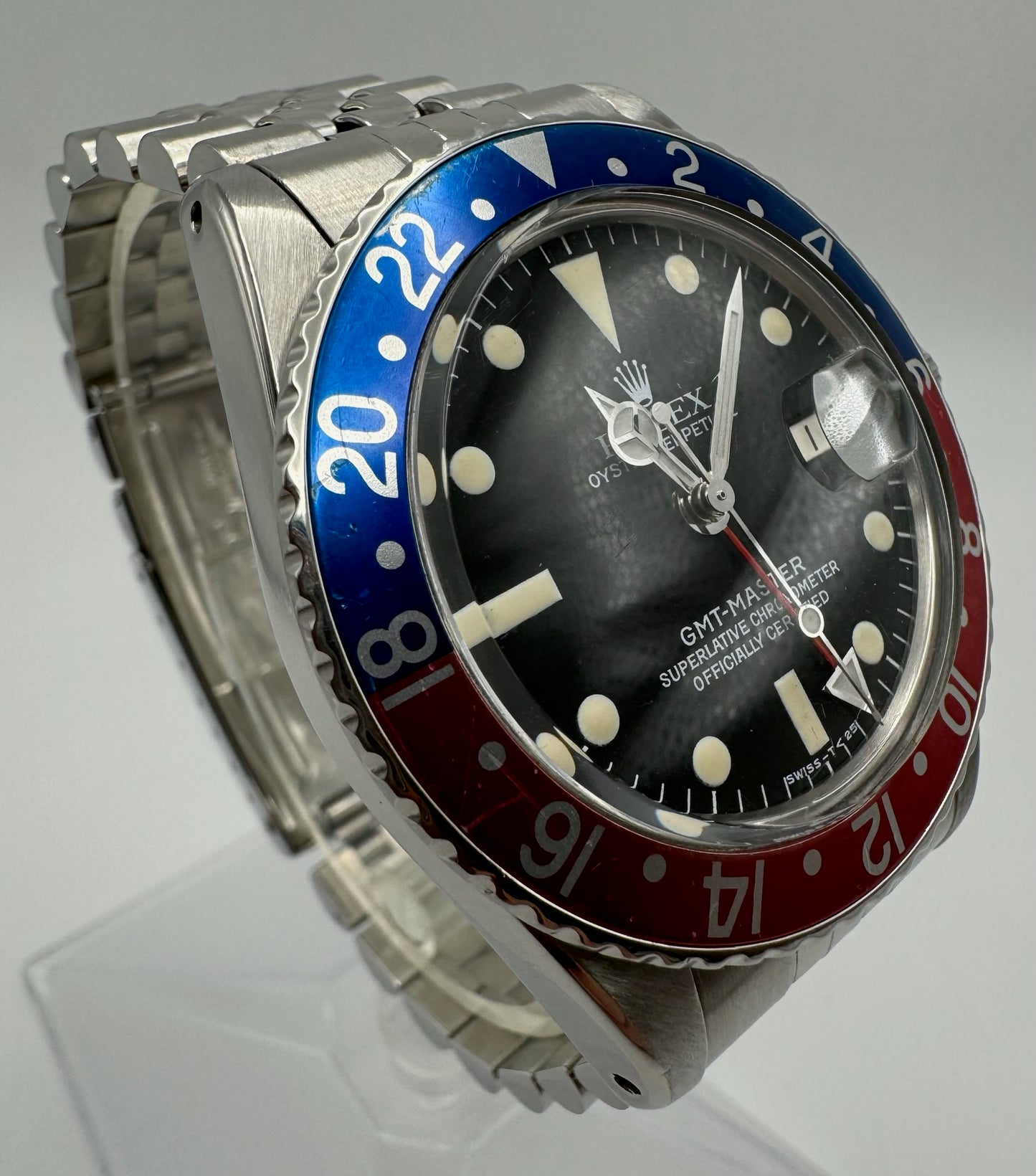 Rolex GMT-Master 1675 Pepsi with Jubilee Service Tritium Dial 1968