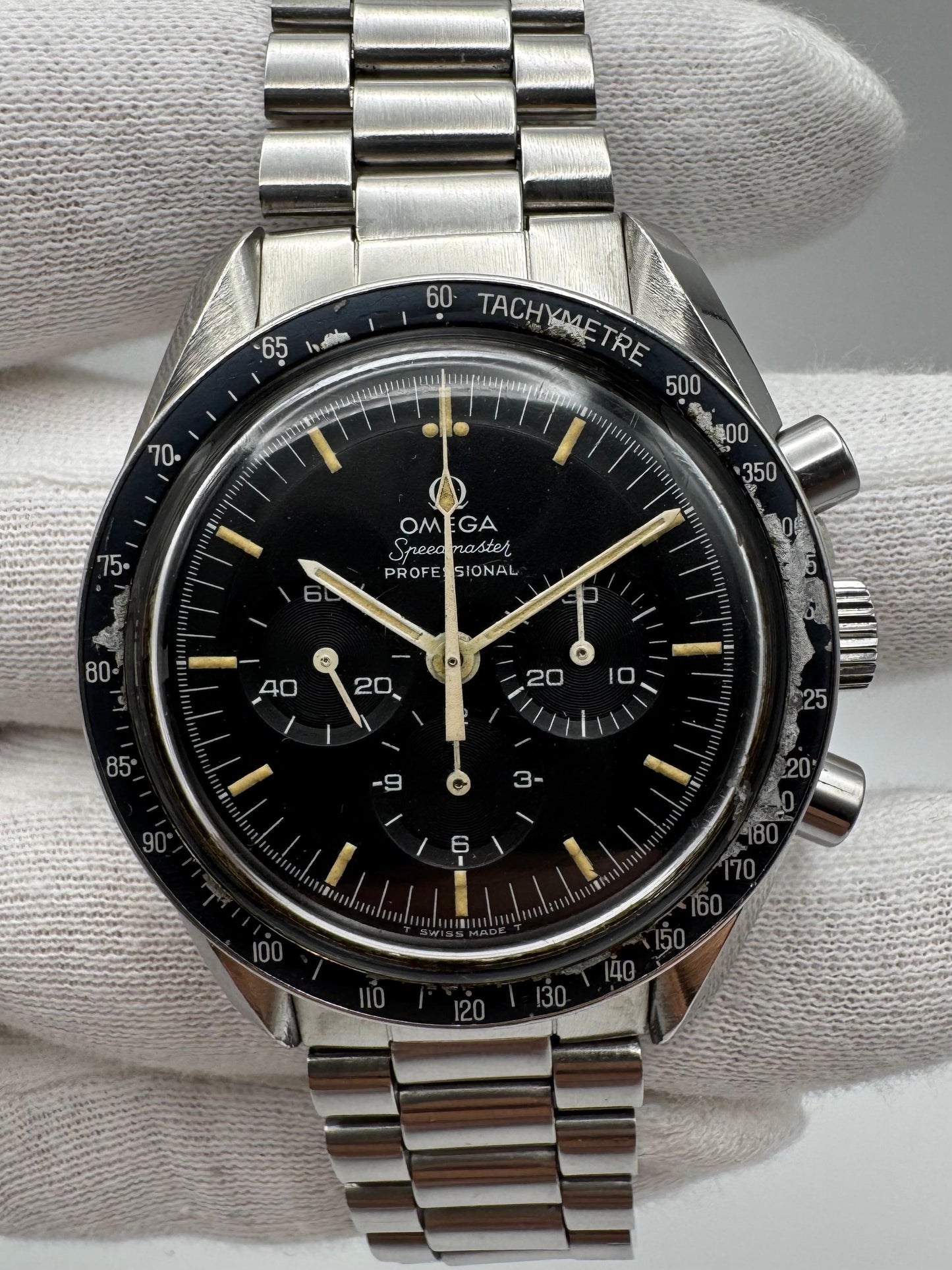 Omega Speedmaster Professional Moonwatch Full Steel Yellow Patina Original Step Tritium Dial (Unpolished)
