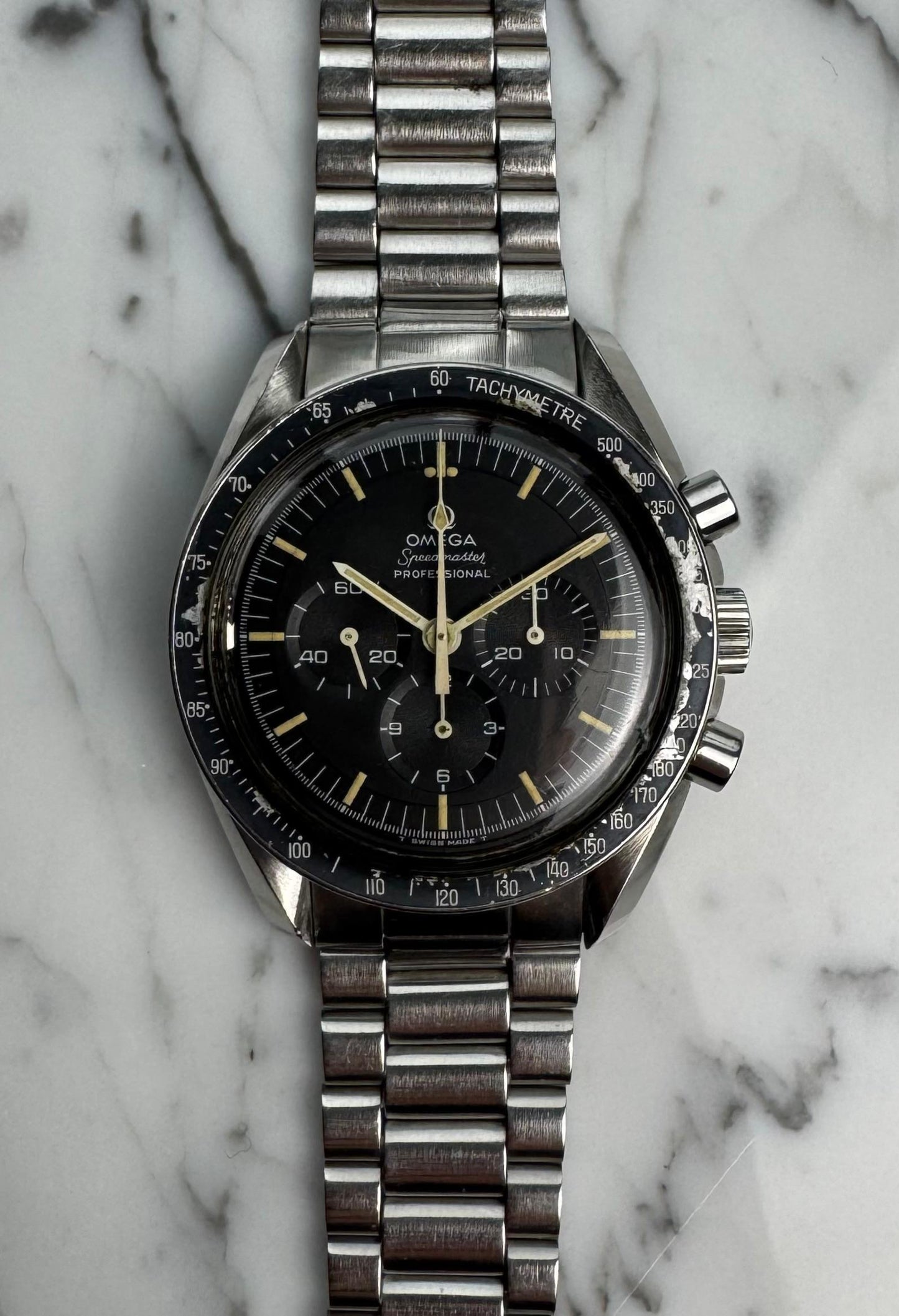 Omega Speedmaster Professional Moonwatch Full Steel Yellow Patina Original Step Tritium Dial (Unpolished)