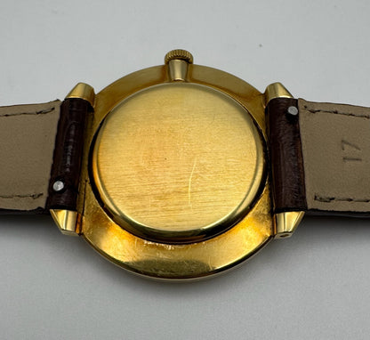 Vacheron Constantin Hooded Lugs Yellow Gold 34 Silver Dial Manual Winding Pristine Condition 1950s (Serviced)