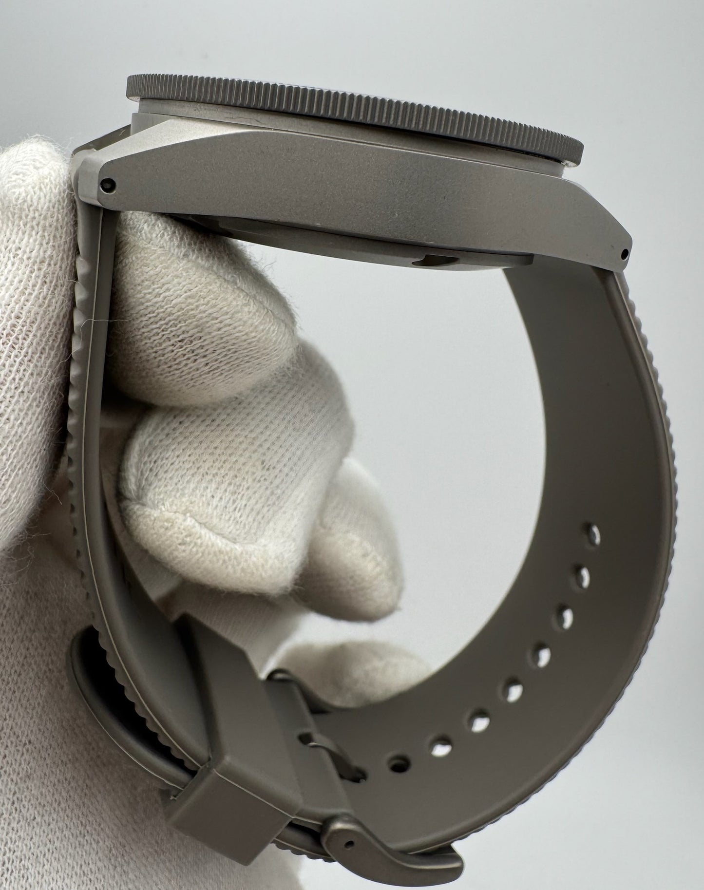 Unimatic Modello Uno GMT Blasted Titanium Swiss Movement Ltd Edition 100pcs 2022 (Full-Set/Mint)