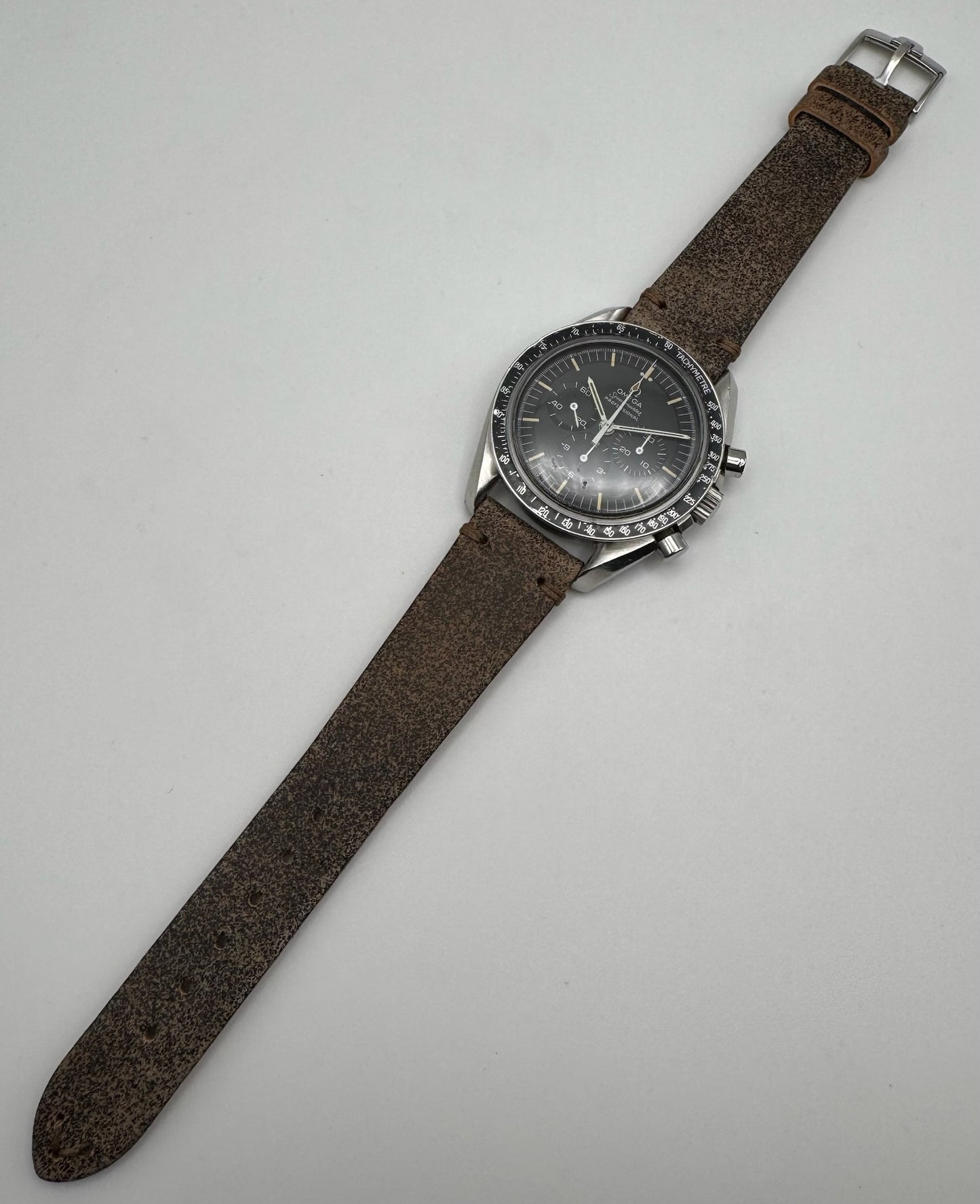 Omega Speedmaster Professional Moonwatch Steel Step Dial Yellow Patina 1969 (Serviced)