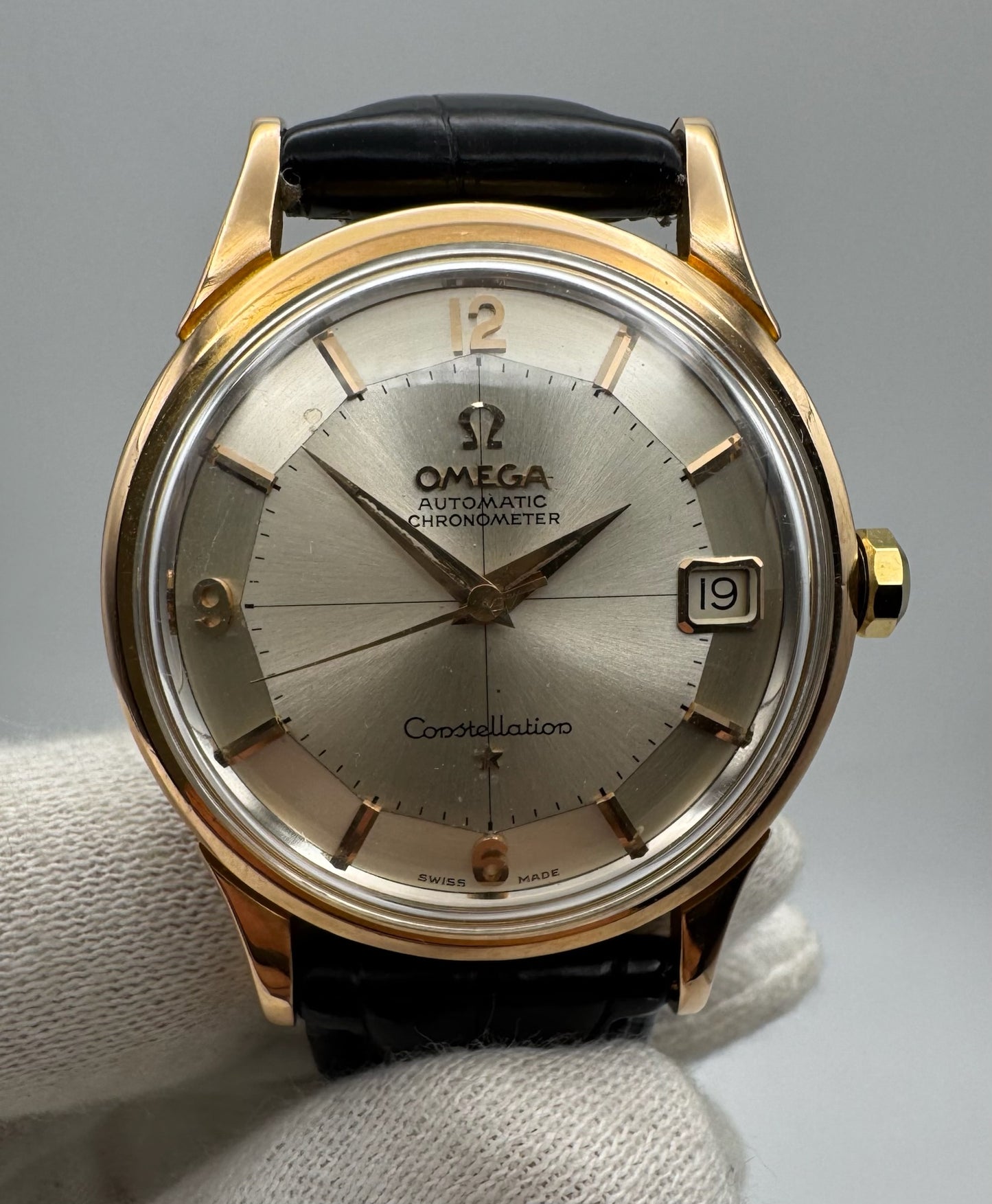 Omega Constellation 18K Rose Gold Silver Pie Pan Dial 1960