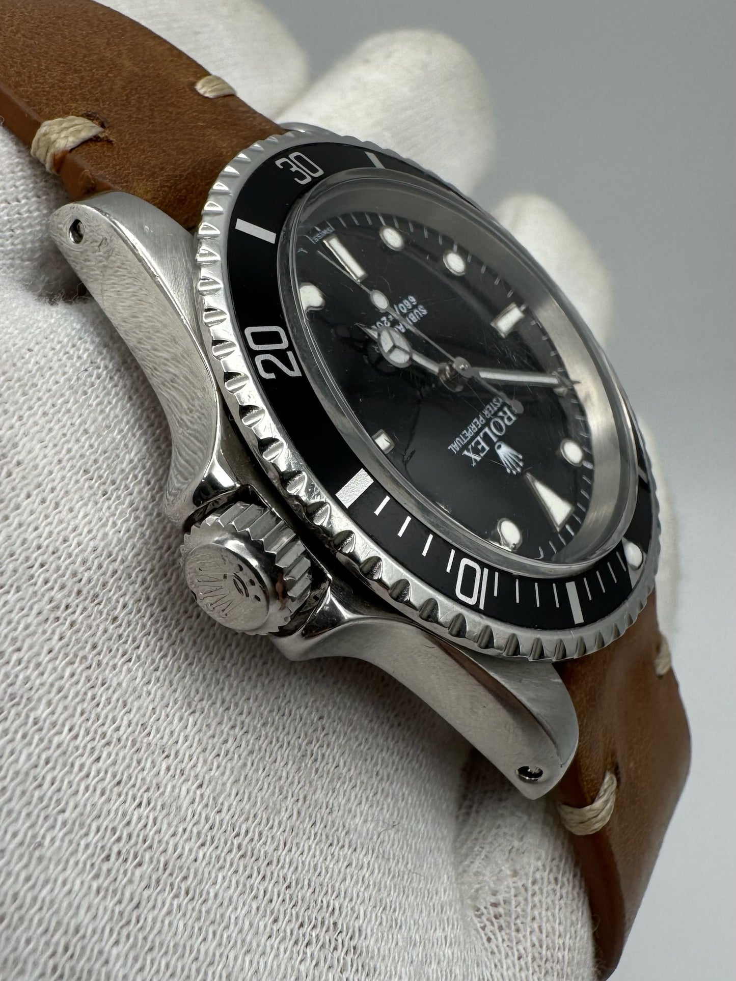 Rolex Submariner No Date 5513 Steel Head Black Glossy Dial 1978 (Serviced)