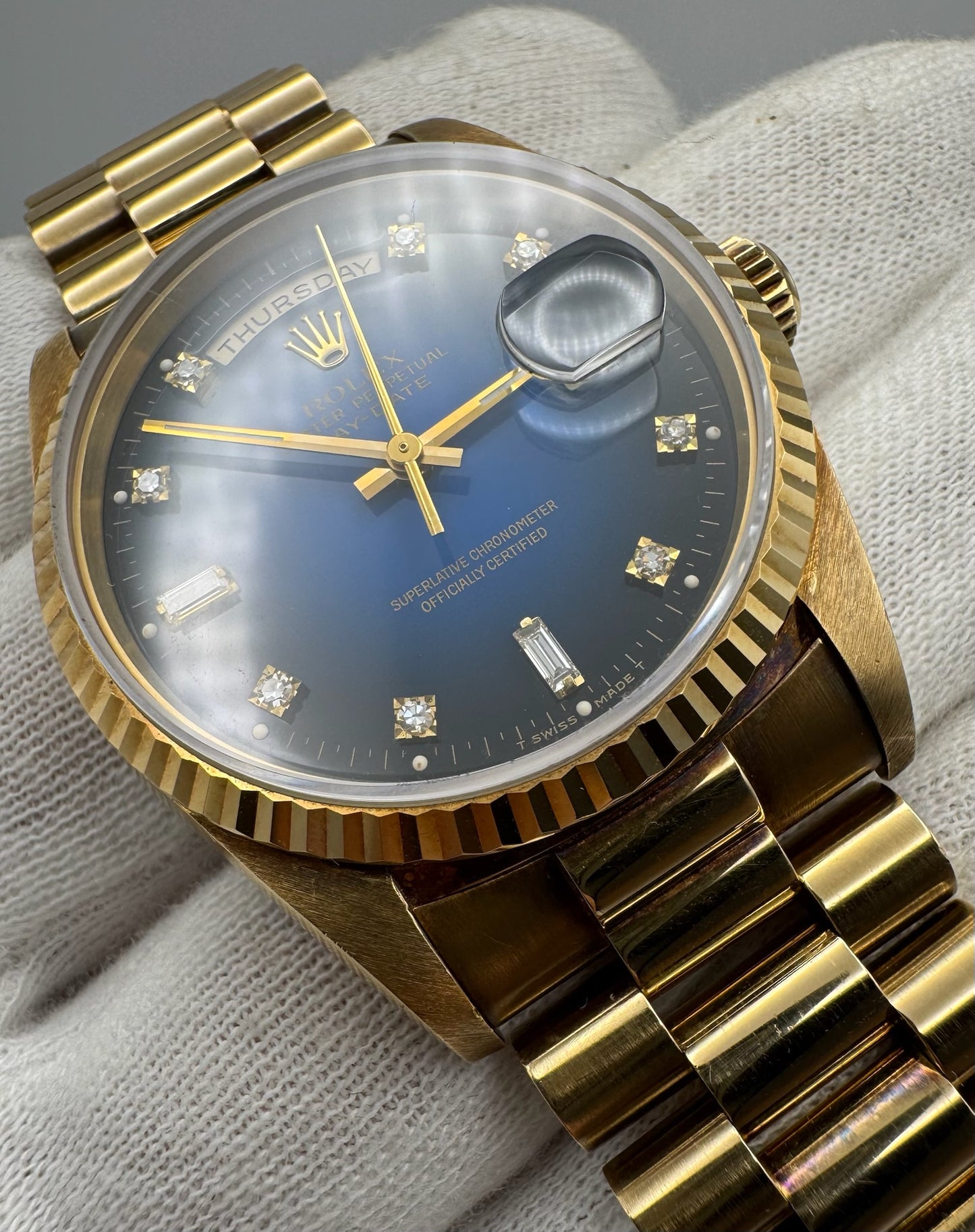 Rolex Day-Date 36 Full Gold OEM Blue Vignette Diamond Dial 1995 (Box & Service Papers/Unpolished)
