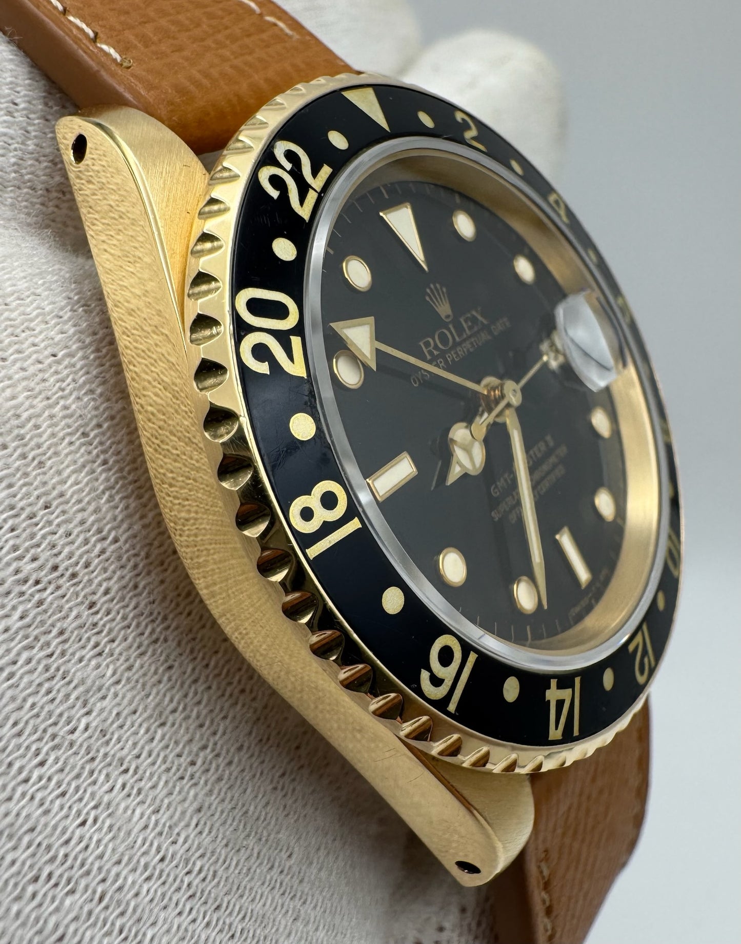 Rolex GMT-Master II 16718 Yellow Gold Head Black Tritium Dial 1991 (Mint/Serviced)