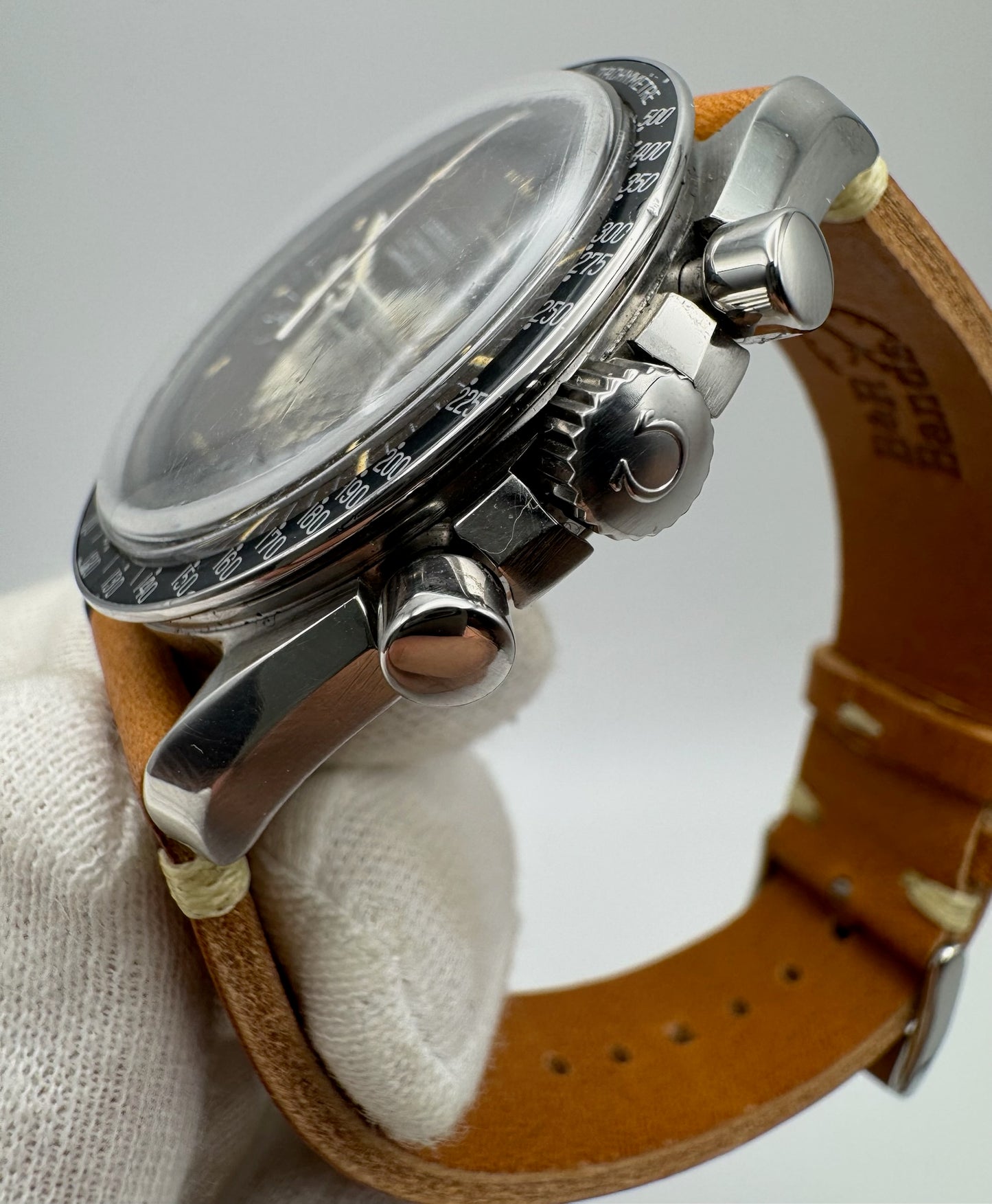 Omega Speedmaster Professional Moonwatch Tropical Brown Dial Heavy Patina Blue Insert 1969 (Serviced)