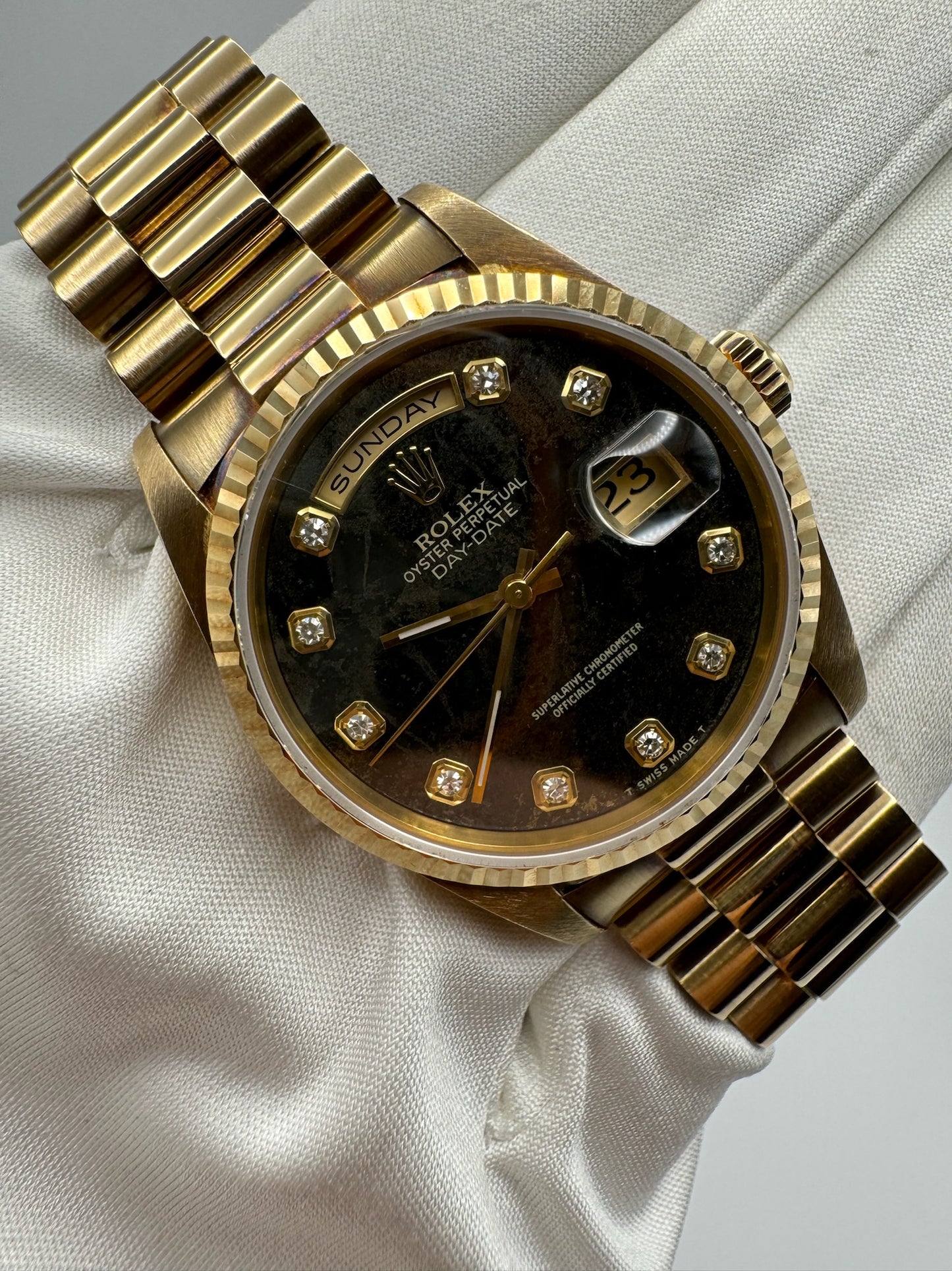 Rolex Day-Date 18K Yellow Gold w/ OEM Pyrite Diamond Dial (Full-Set)