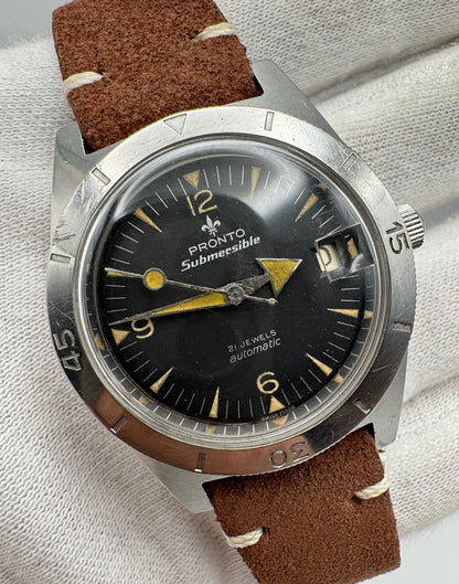 Pronto Submersible Skin Diver Steel Auto Broad Arrow 1960