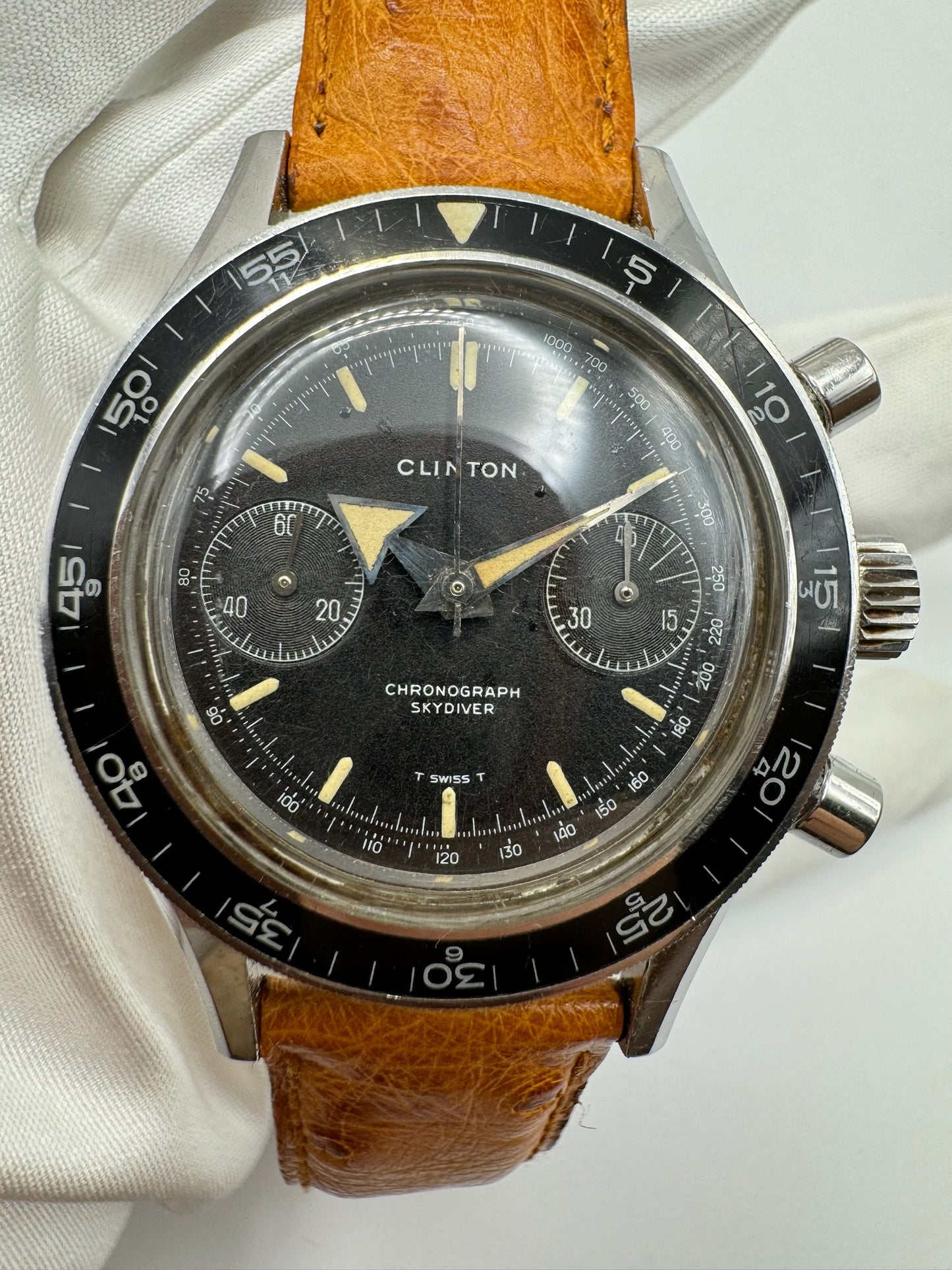 Clinton Skydiver Chronograph Broad Arrow