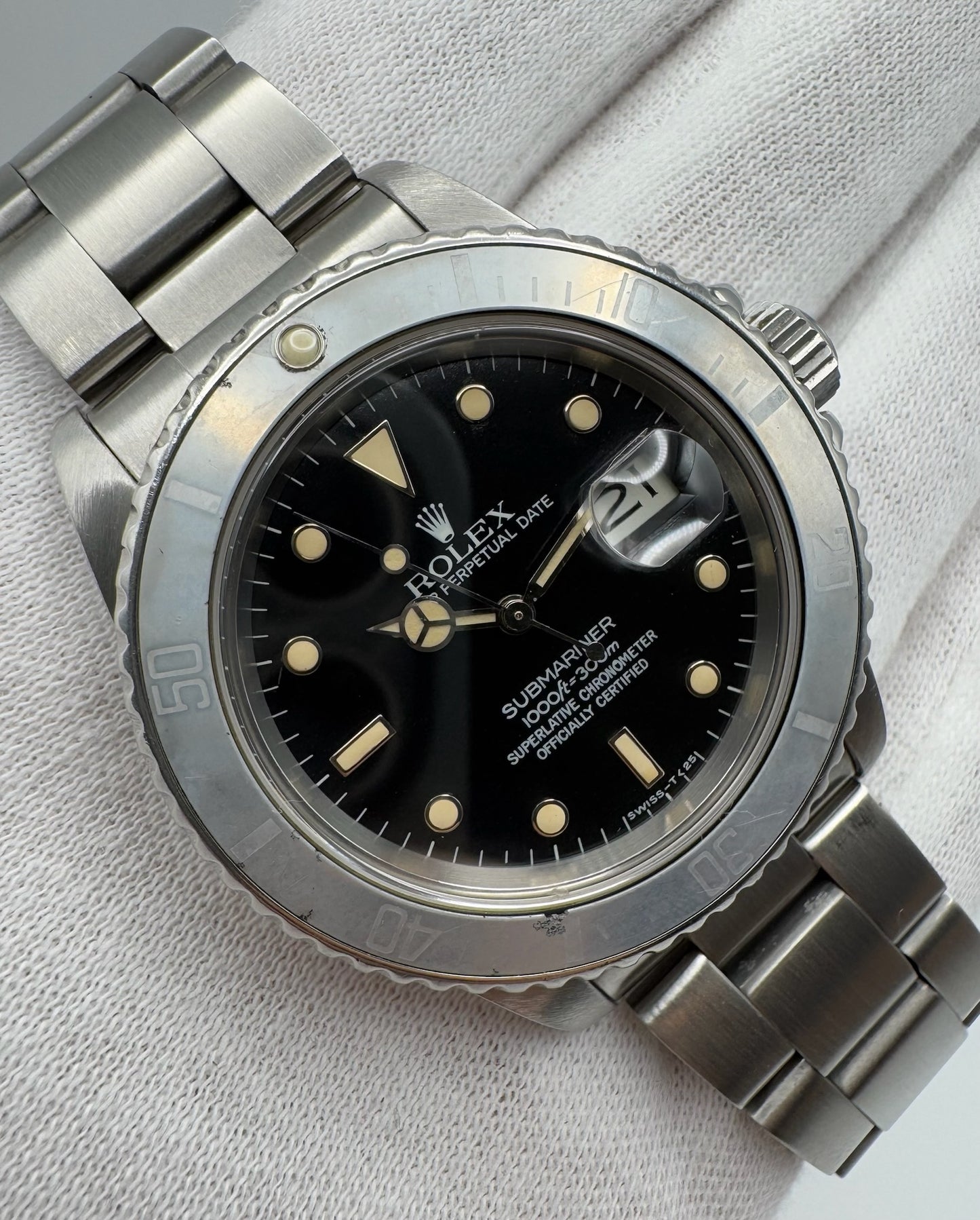 Rolex Submariner 16800 Semi Gloss Dial Cream Patina Faded Bezel 1985