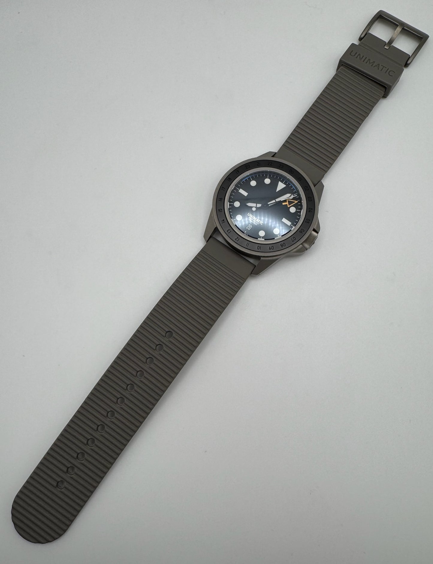 Unimatic Modello Uno GMT Blasted Titanium Swiss Movement Ltd Edition 100pcs 2022 (Full-Set/Mint)