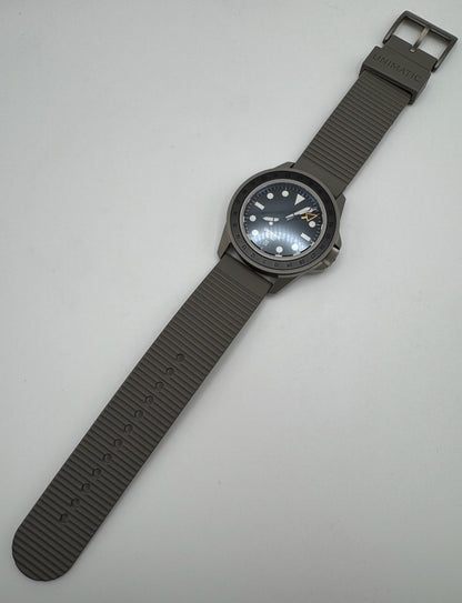 Unimatic Modello Uno GMT Blasted Titanium Swiss Movement Ltd Edition 100pcs 2022 (Full-Set/Mint)