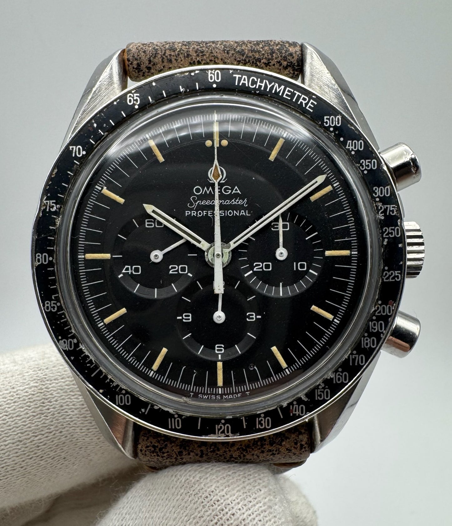 Omega Speedmaster Professional Moonwatch Steel Step Dial Yellow Patina 1969 (Serviced)