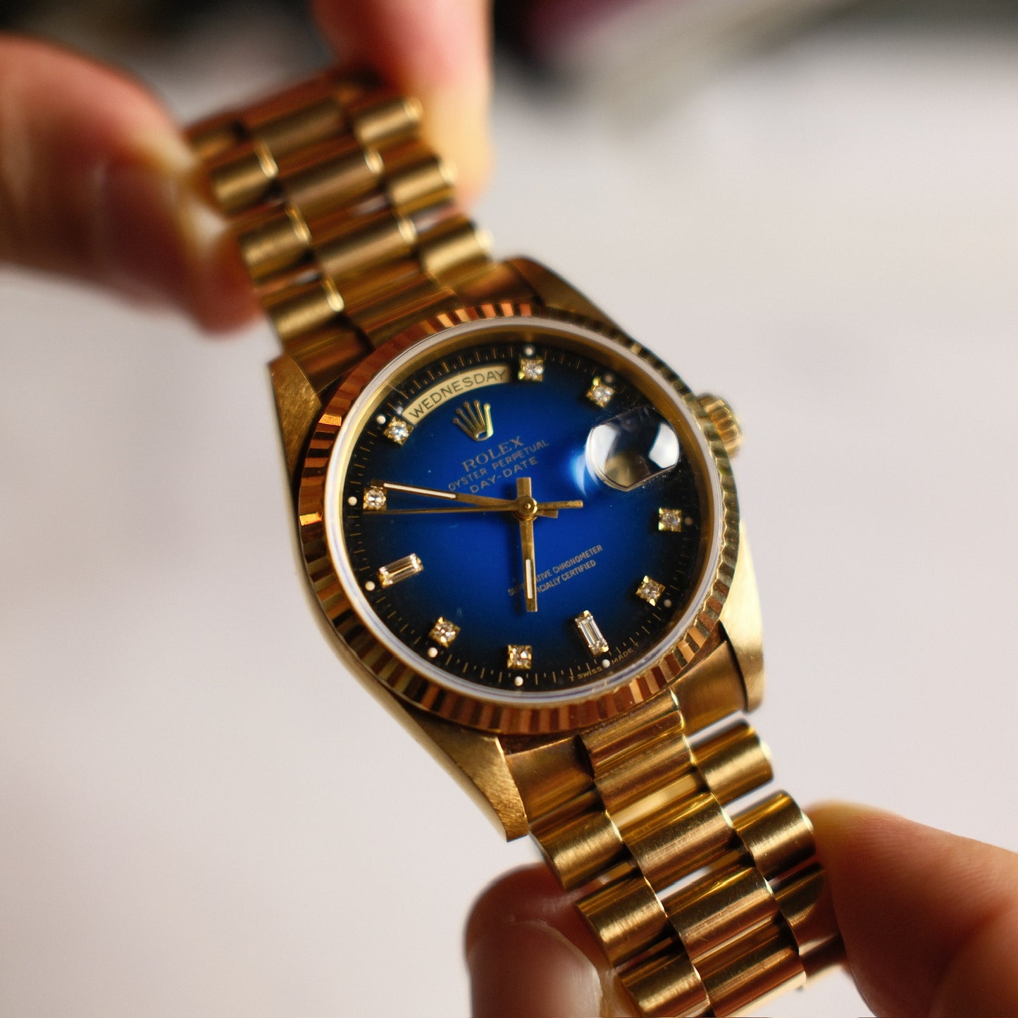 Rolex Day-Date 36 Full Gold OEM Blue Vignette Diamond Dial 1995 (Box & Service Papers/Unpolished)