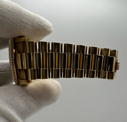 Rolex Day-Date 36 Full Gold OEM Blue Vignette Diamond Dial 1995 (Box & Service Papers/Unpolished)