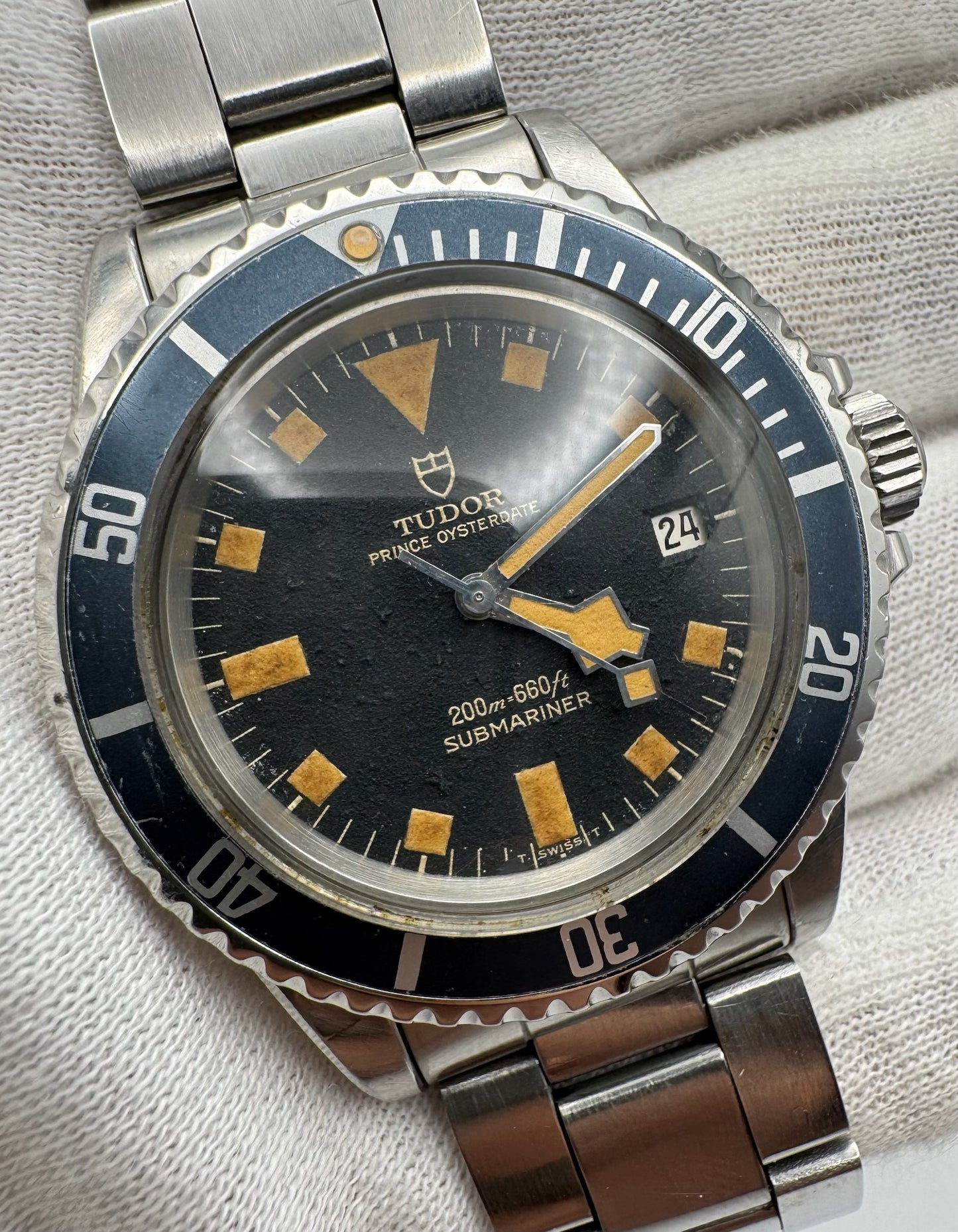 Tudor Submariner Snowflake Full Steel Black Pumpkin Patina Blue Insert Rare Confetti Dial 1968 (Unpolished/Serviced)