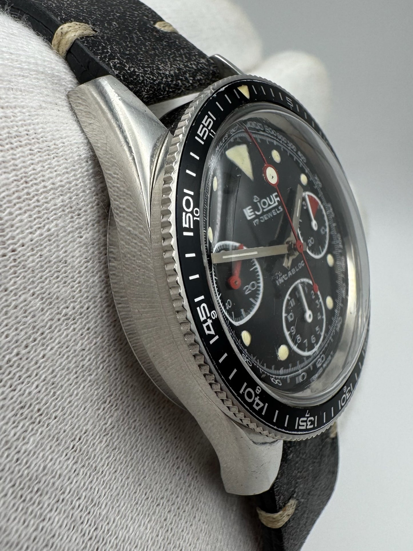 Le Jour Chronograph Vintage Steel 39 Glossy Tritium Dial 1970s