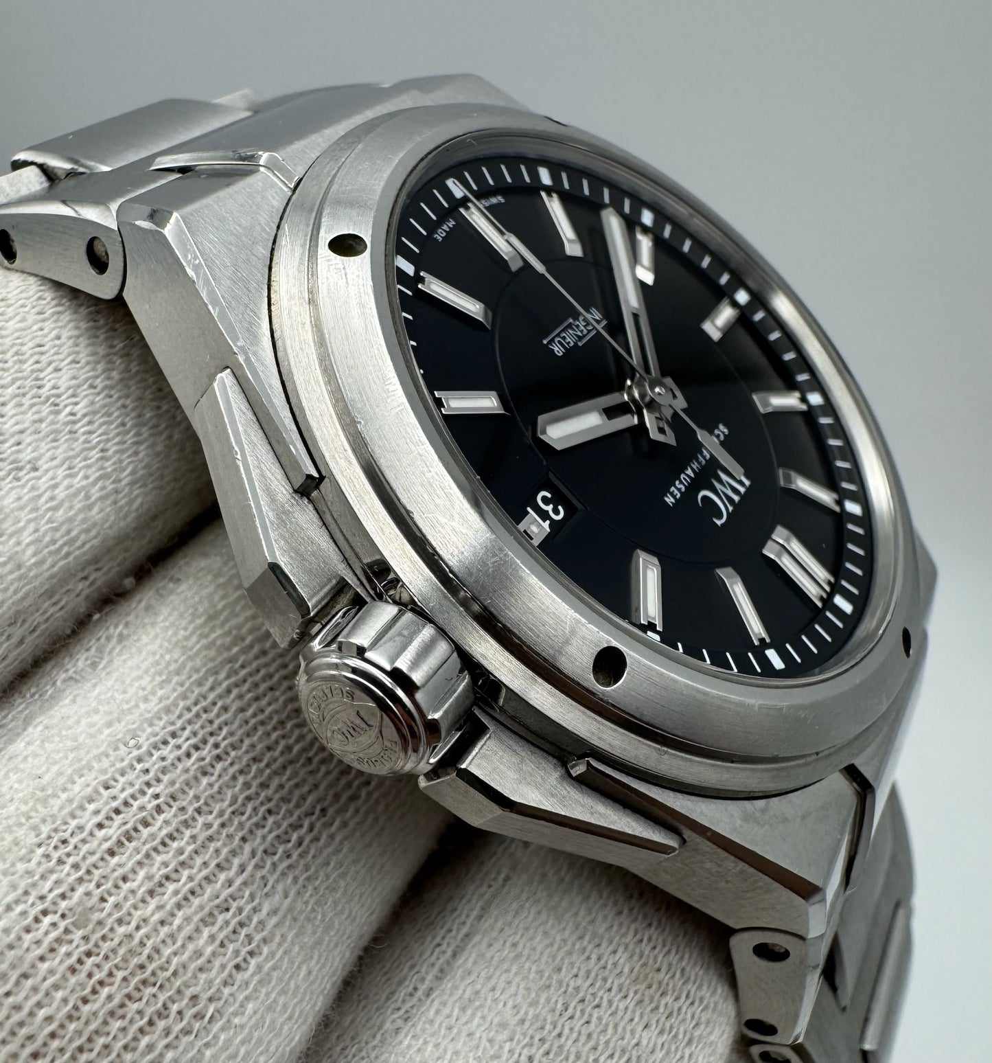 IWC Ingenieur Automatic 40 Full Steel Black Dial 2017 (Full-Set/Unpolished)