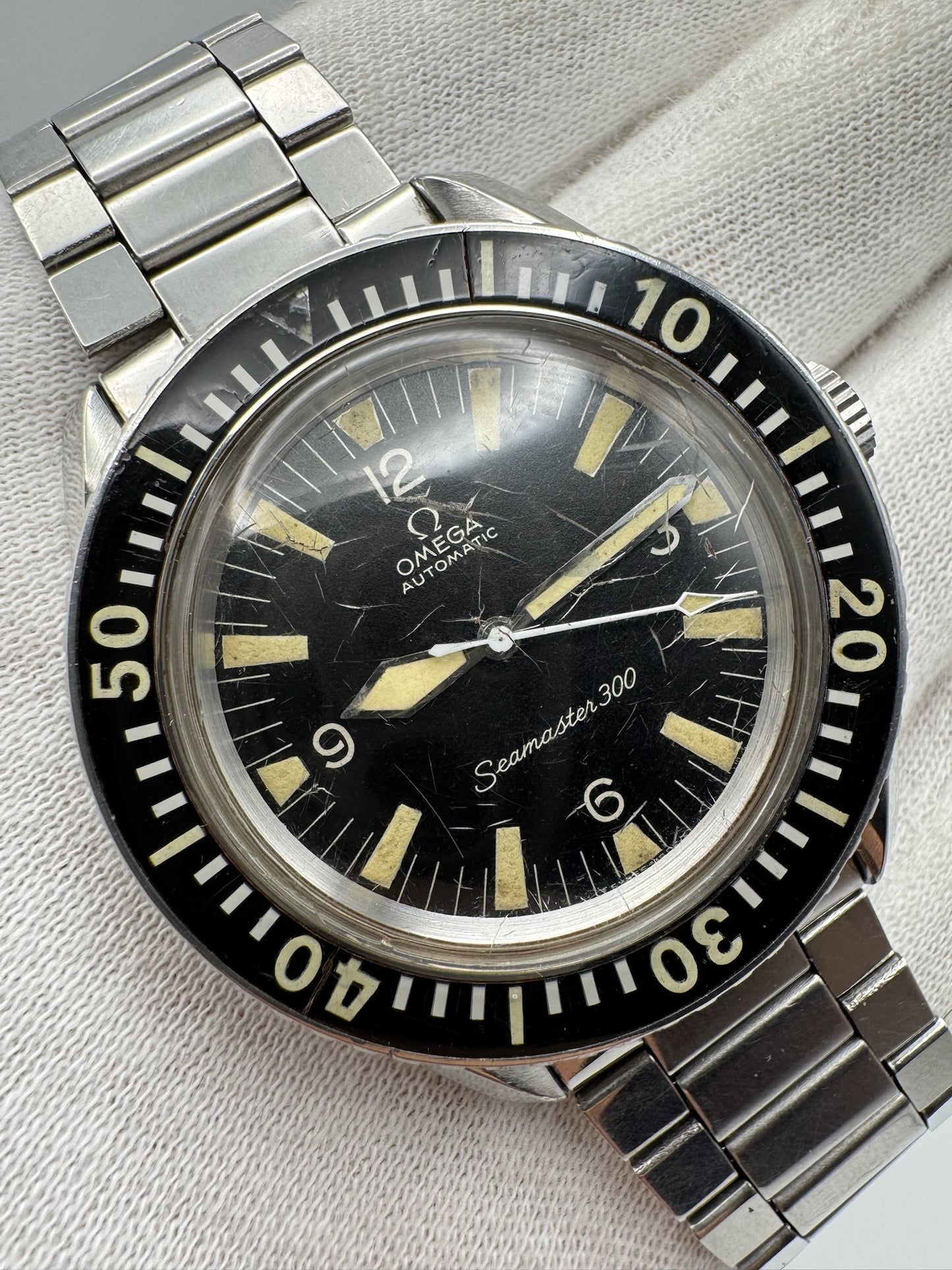 Omega Seamaster 300 Full Steel Yellow Patina Very Rare Original Owner 1960s (Unpolished)
