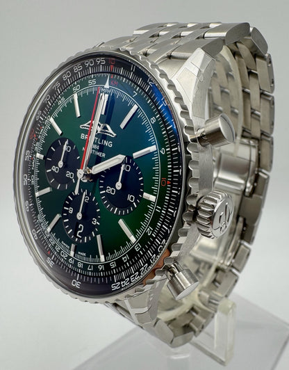Breitling Navitimer 1 B01 Chronograph 46 Full Steel Green Dial (Full-Set/Mint)