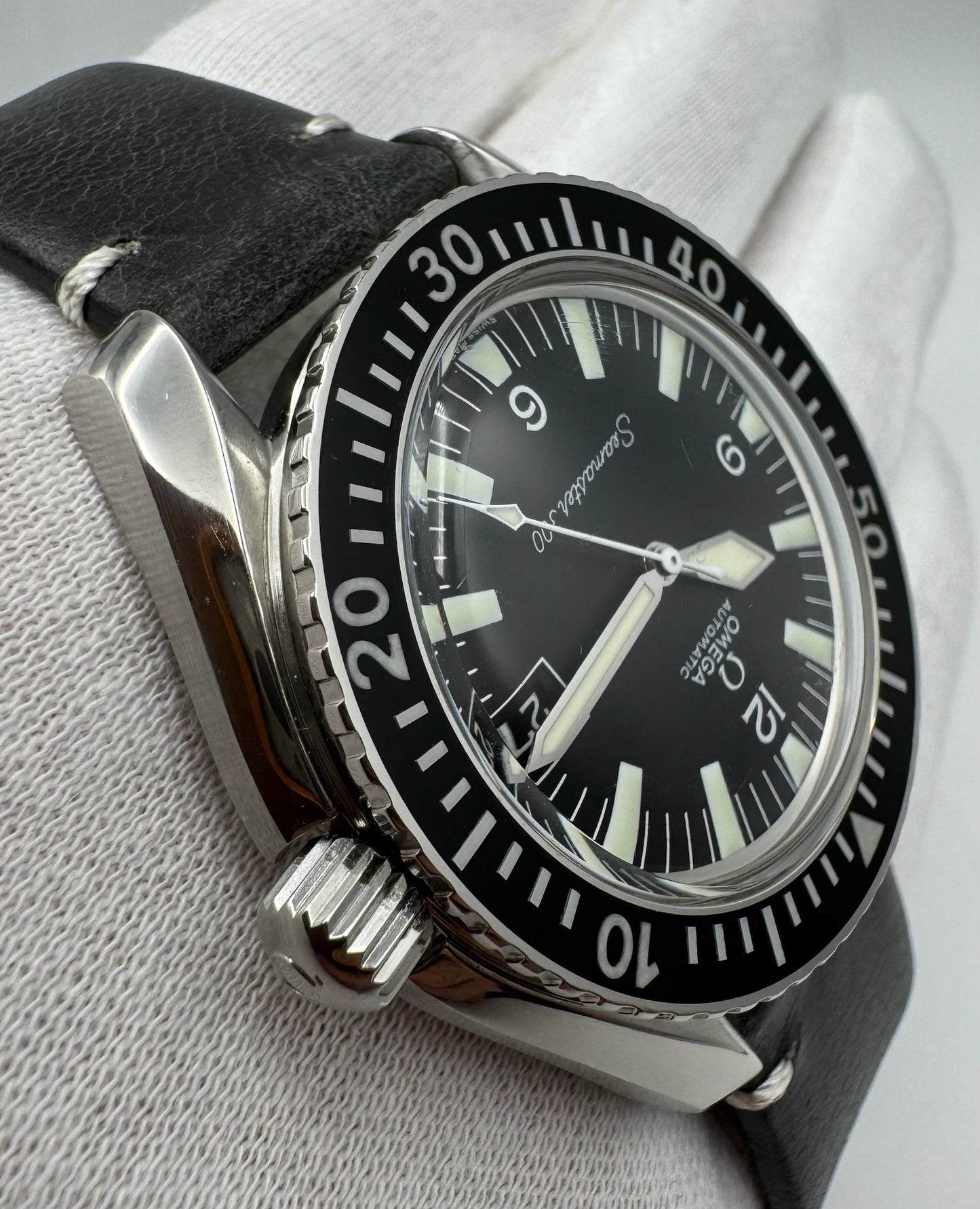 Omega Seamaster 300 Automatic (Unpolished)