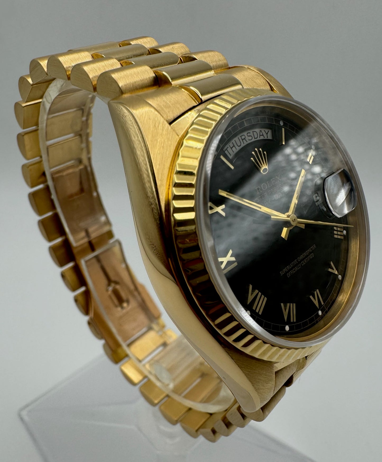 Rolex Day-Date 18K Full Gold OEM Black Roman Dial 1979