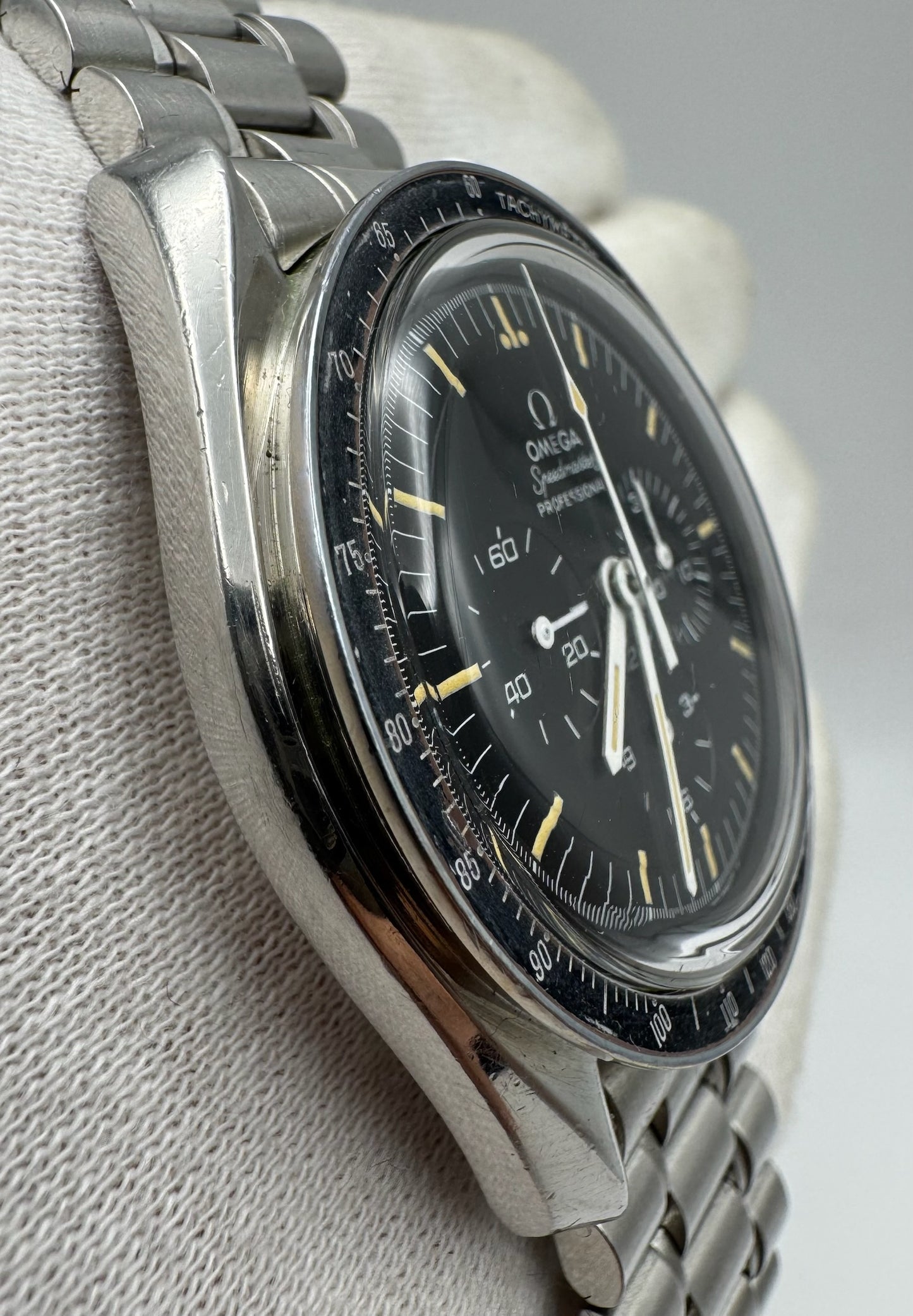 Omega Speedmaster Professional Moonwatch Full Steel Yellow Patina Step Dial Ghost Bezel (Serviced)