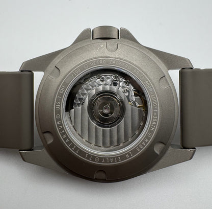 Unimatic Modello Uno GMT Blasted Titanium Swiss Movement Ltd Edition 100pcs 2022 (Full-Set/Mint)