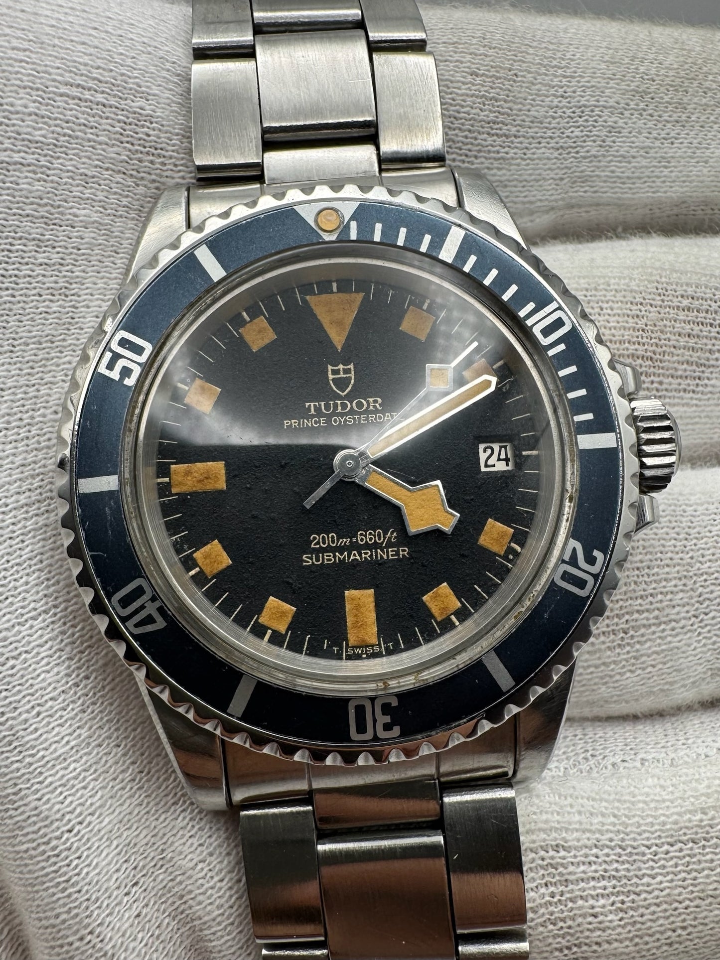 Tudor Submariner Snowflake Full Steel Black Pumpkin Patina Blue Insert Rare Confetti Dial 1968 (Unpolished/Serviced)
