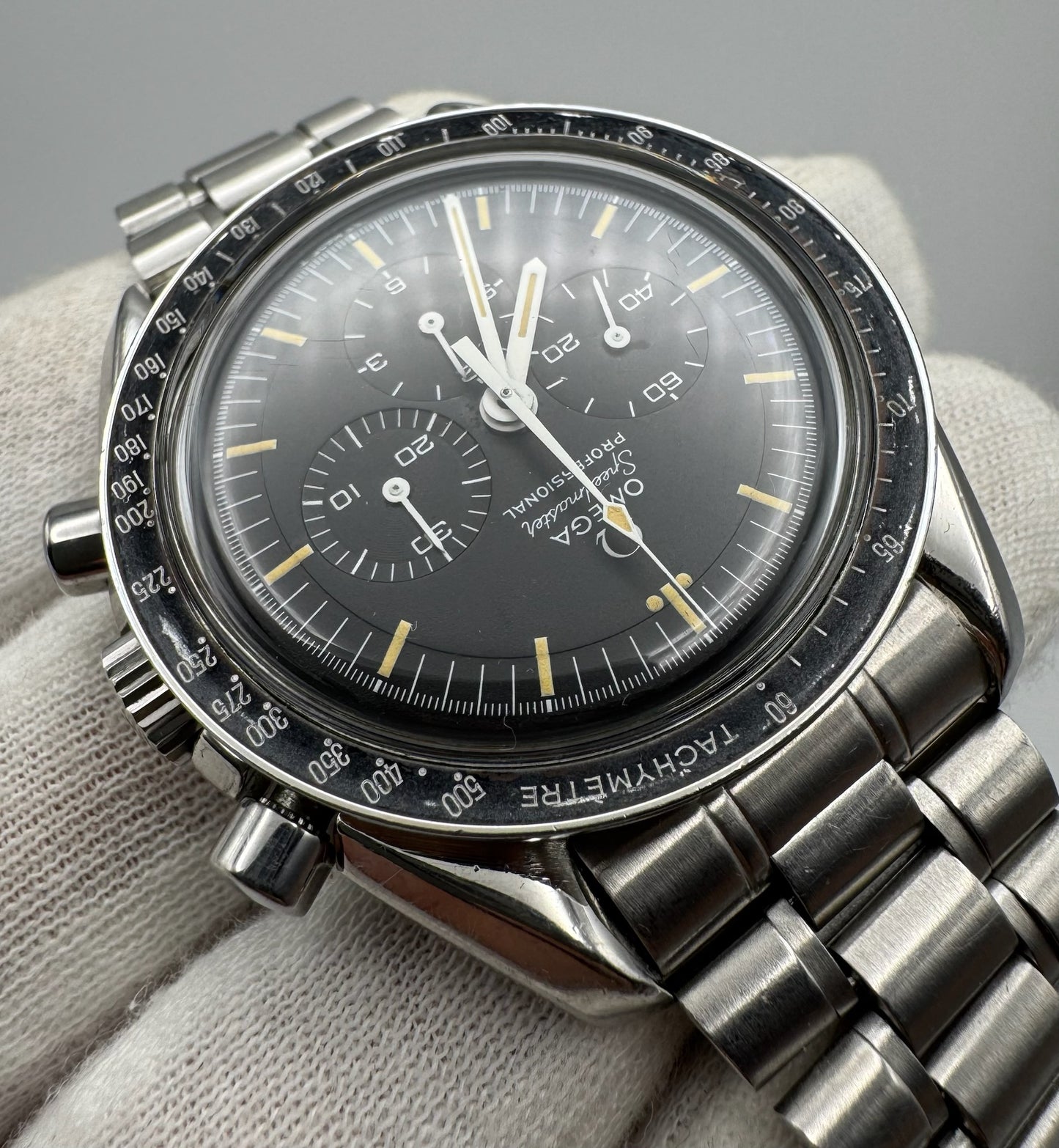 Omega Speedmaster Professional Moonwatch Full Steel Yellow Patina Step Dial Ghost Bezel (Serviced)