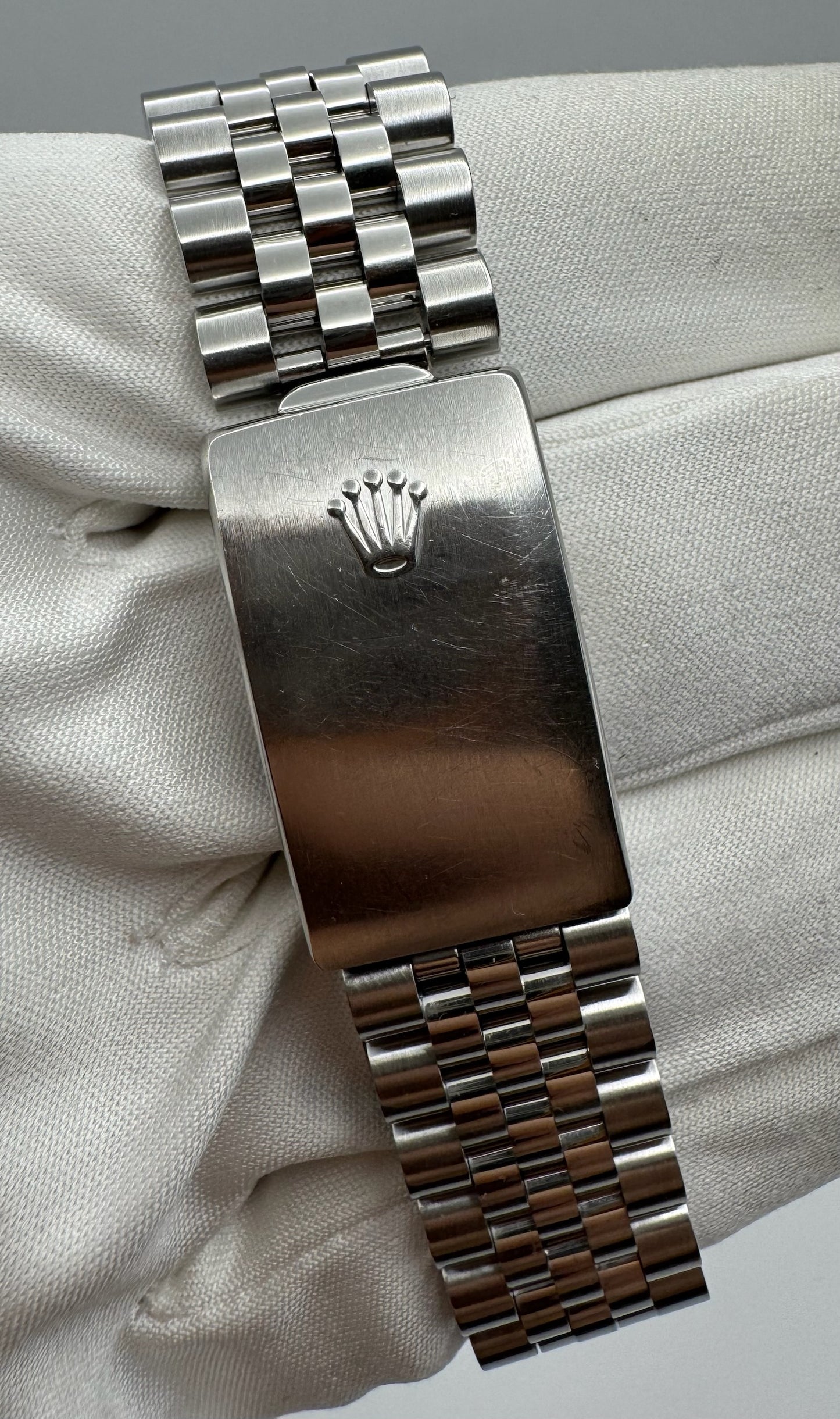 Rolex Datejust 1603 Etched Dial Red “Khanjar” Logo (Unpolished)