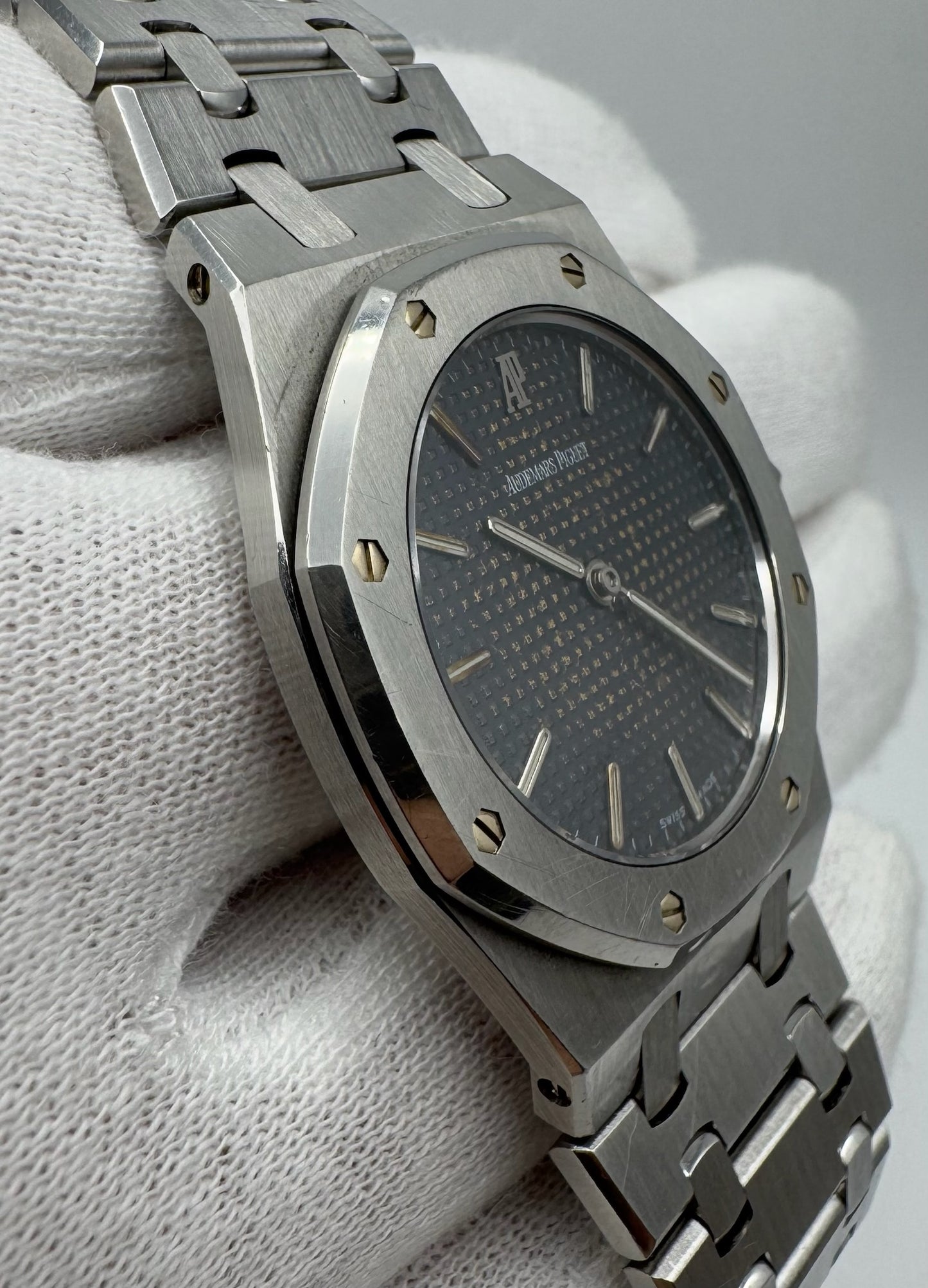 Audemars Piguet Royal Oak 33 Full Steel Ultra Thin Blue Dial 1998 (Papers/Unpolished)