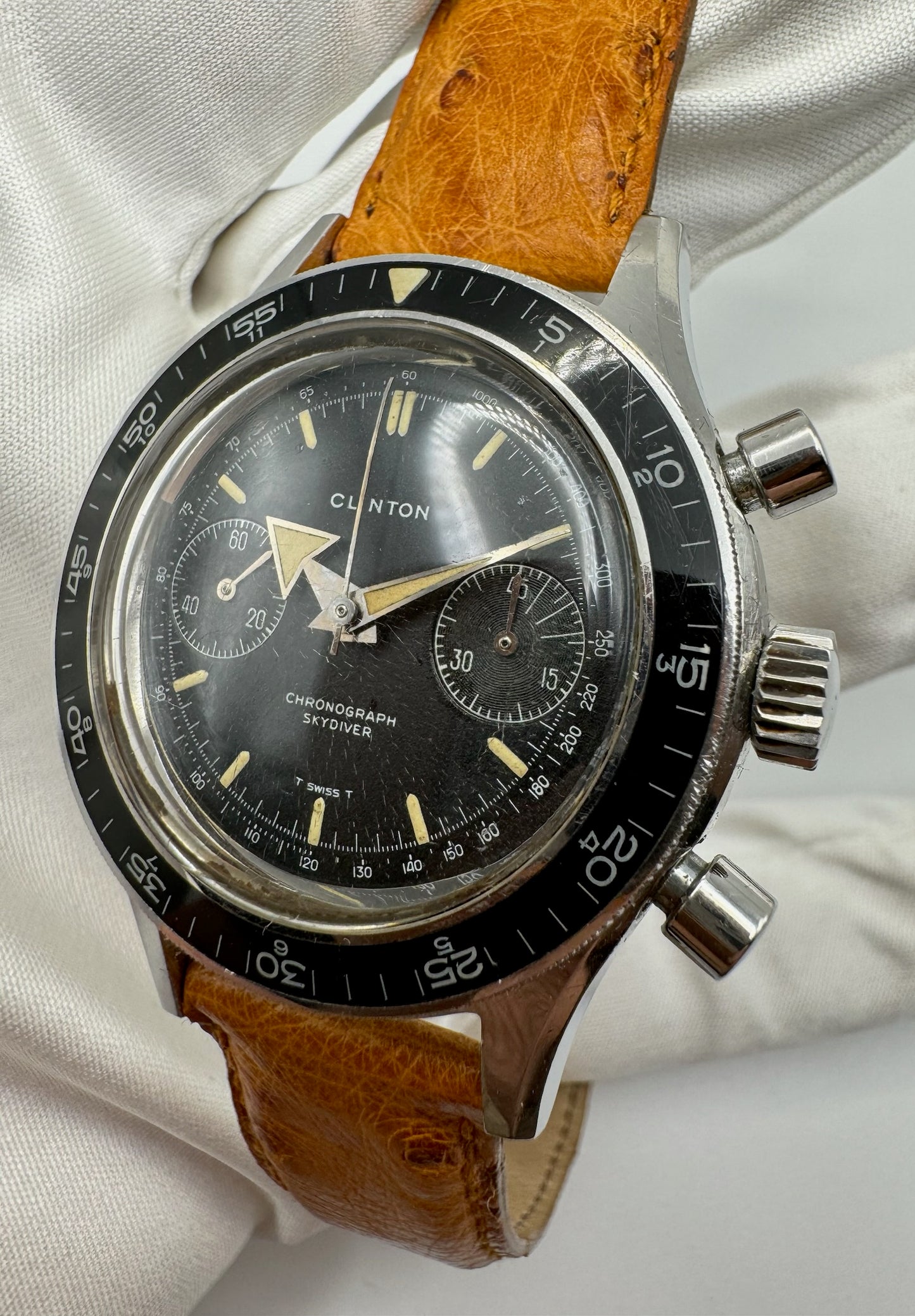 Clinton Skydiver Chronograph Broad Arrow