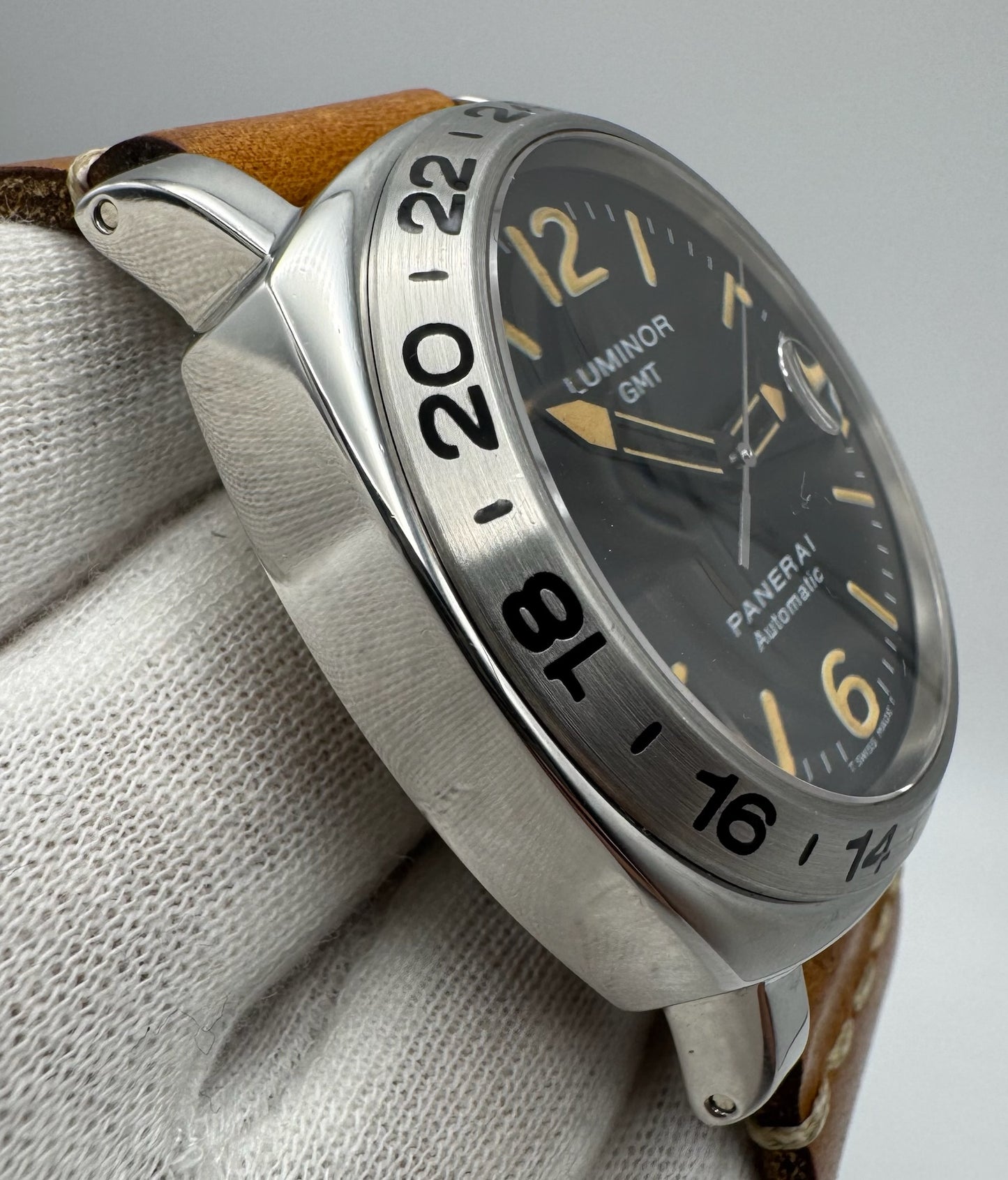 Panerai Luminor GMT PAM23 Automatic 44 A Serial Tritium Dial 1998 (Papers/Unpolished/Serviced)