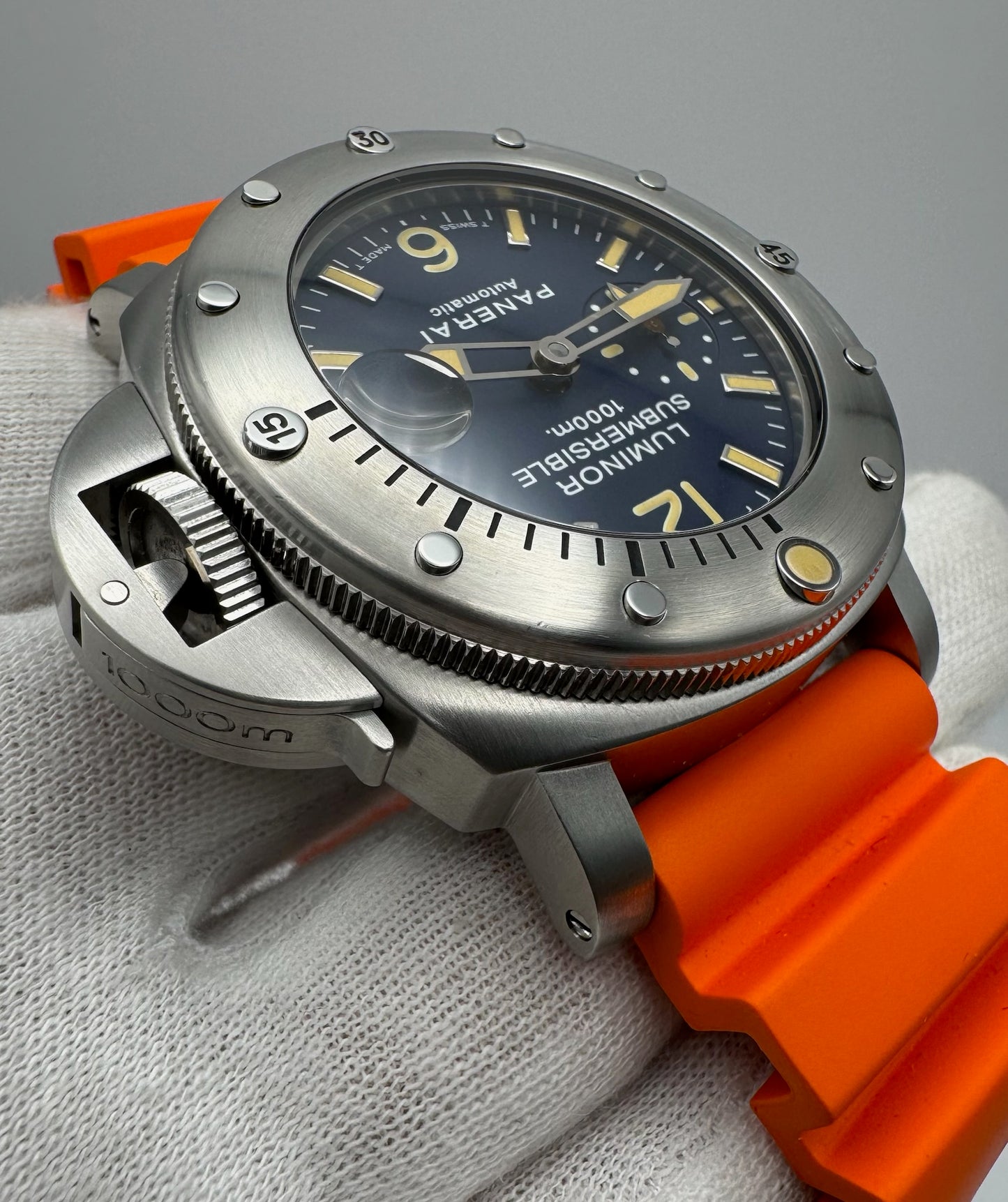Panerai Luminor Submersible “La Bomba” Blue Dial Yellow Patina 2006 (Full-Set)
