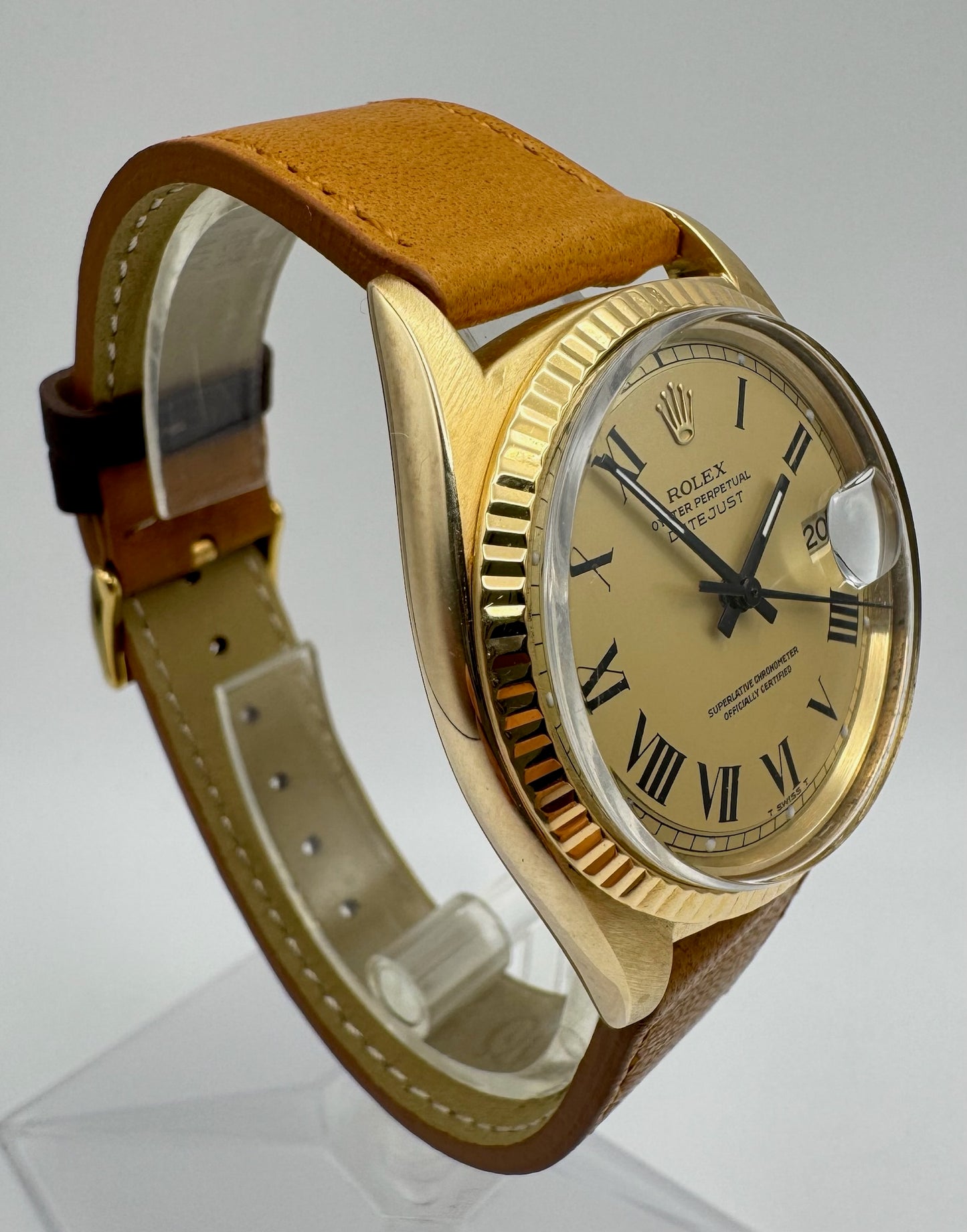 Rolex Datejust 36 Yellow Gold Rare Champagne Buckley Dial 1975