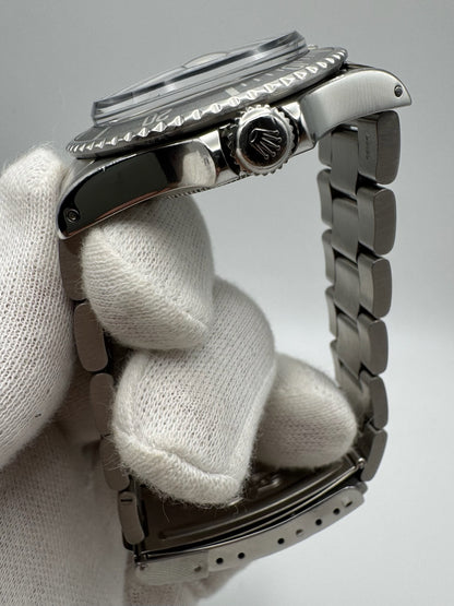 Rolex Submariner Date 1680 Red Ghost Bezel 1970 (Serviced)