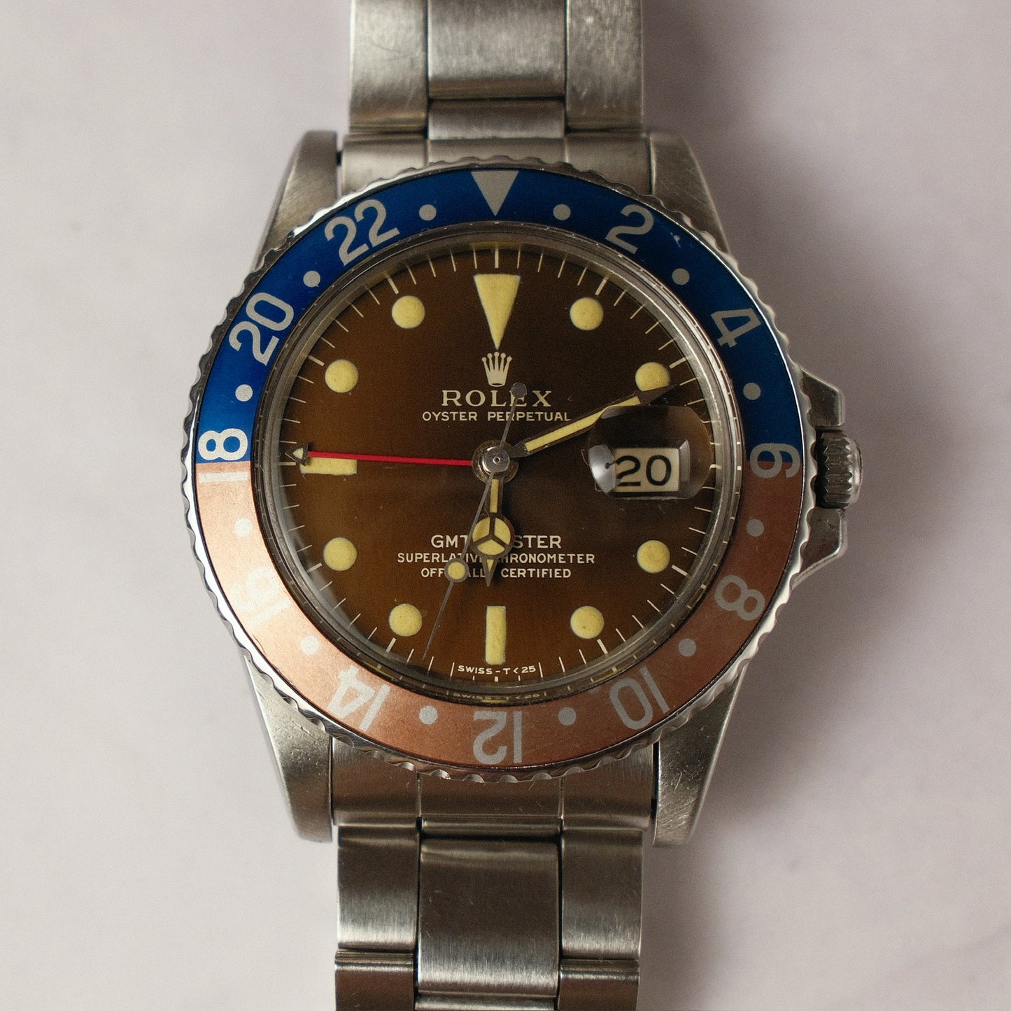 Rolex GMT-Master 1675 Glossy Gilt Tropical Dial Extremely Rare B+P 1966 (Full-Set/Serviced)