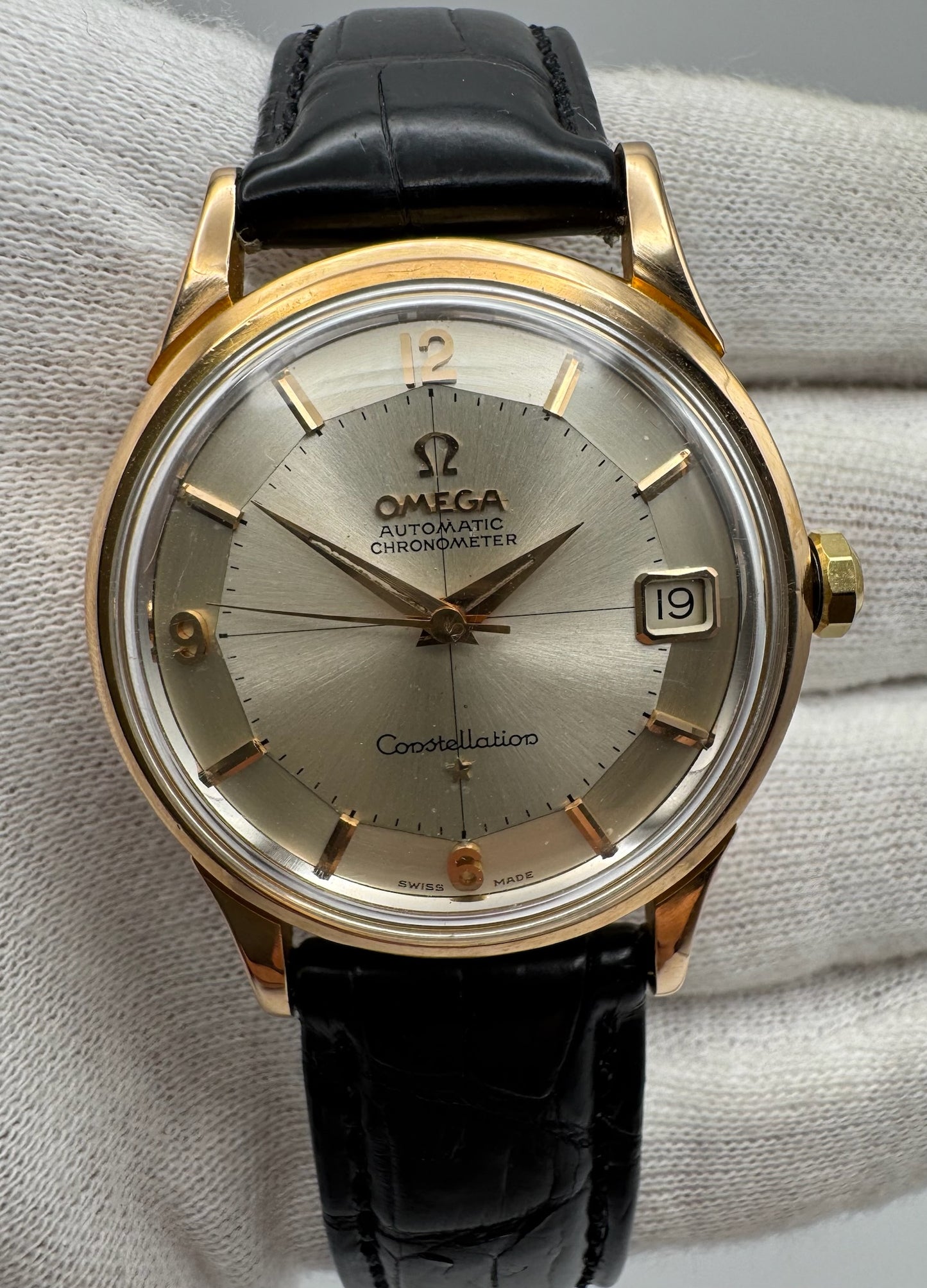 Omega Constellation 18K Rose Gold Silver Pie Pan Dial 1960