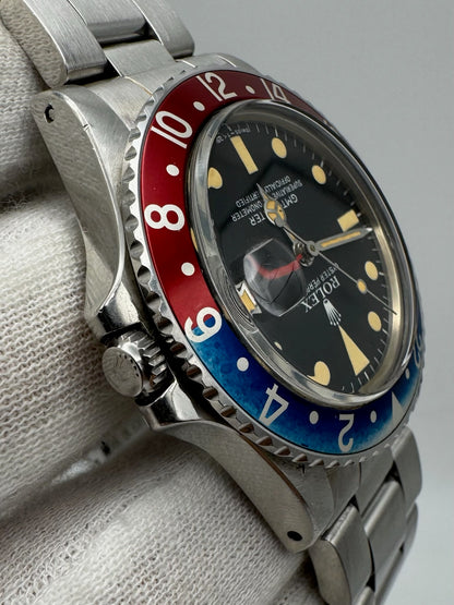 Rolex GMT-Master 16750 Pepsi Matte Dial Yellow Patina 1980 (Full-Set/Unpolished)