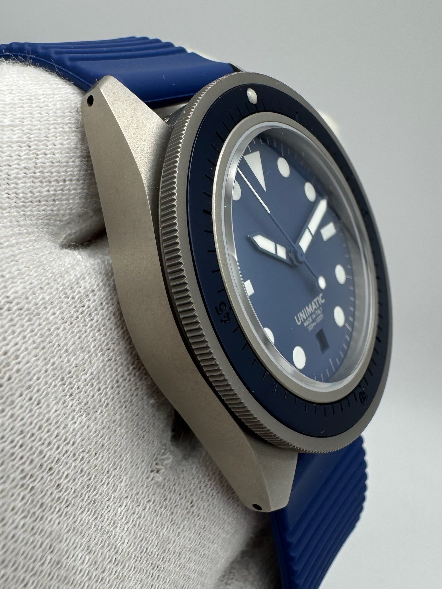 Unimatic Modello Uno Diver Blasted Titanium Blue Dial Limited Edition 500pcs (Full-Set/Unworn)
