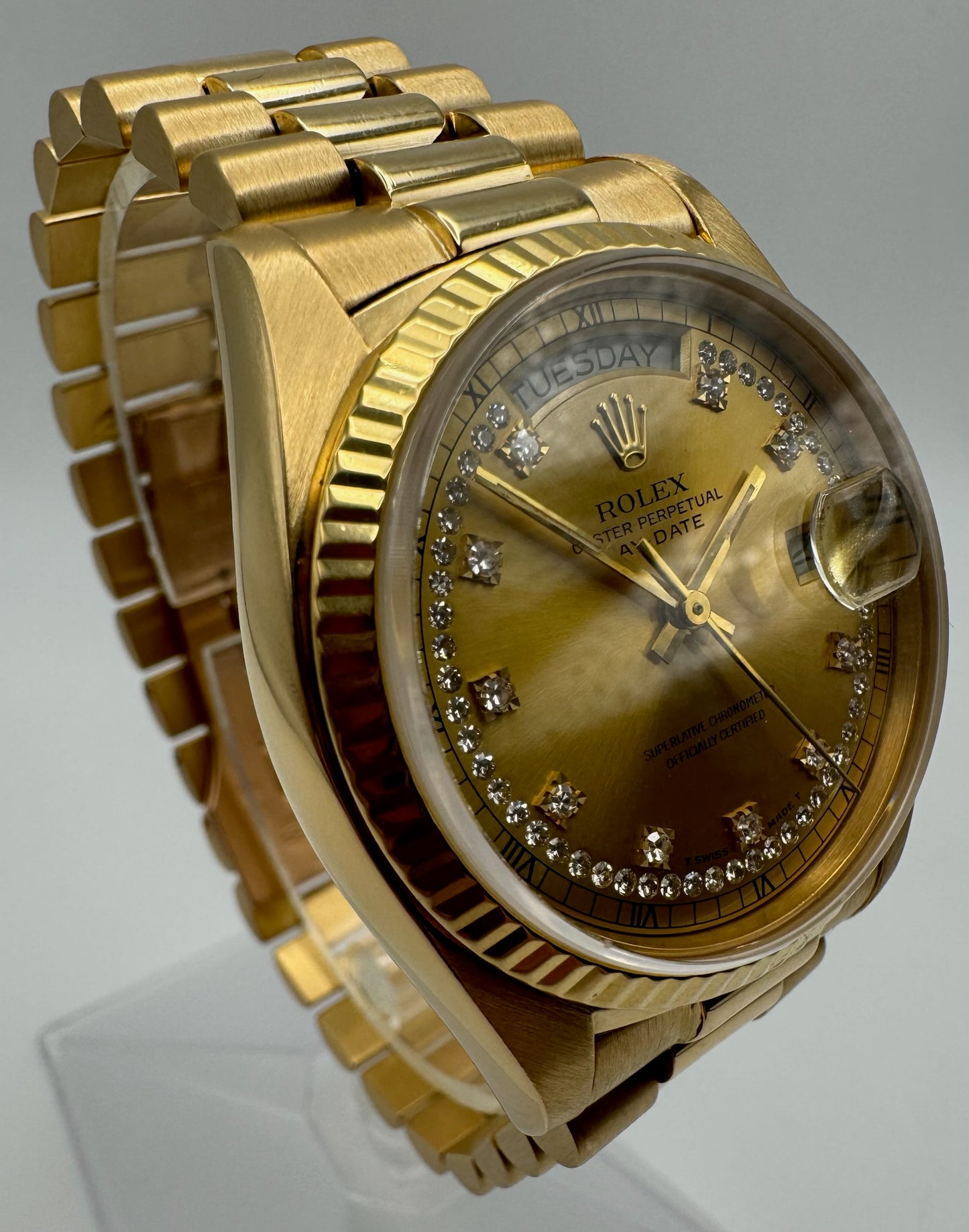 Rolex Day-Date Full Gold with Solid Gold Diamond String Dial