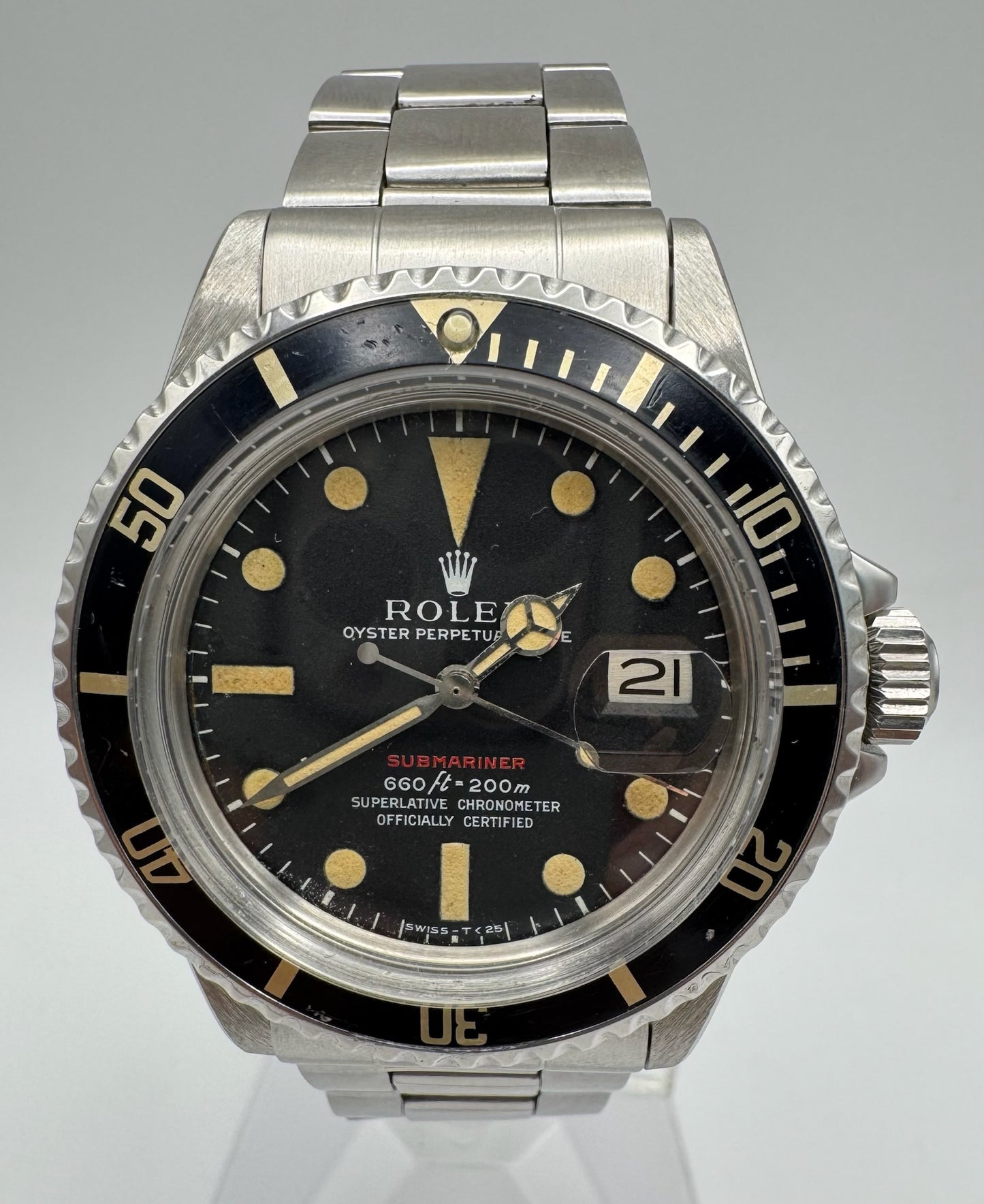Rolex Submariner Date 1680 Red MK IV Yellow Patina 1969 (Serviced)